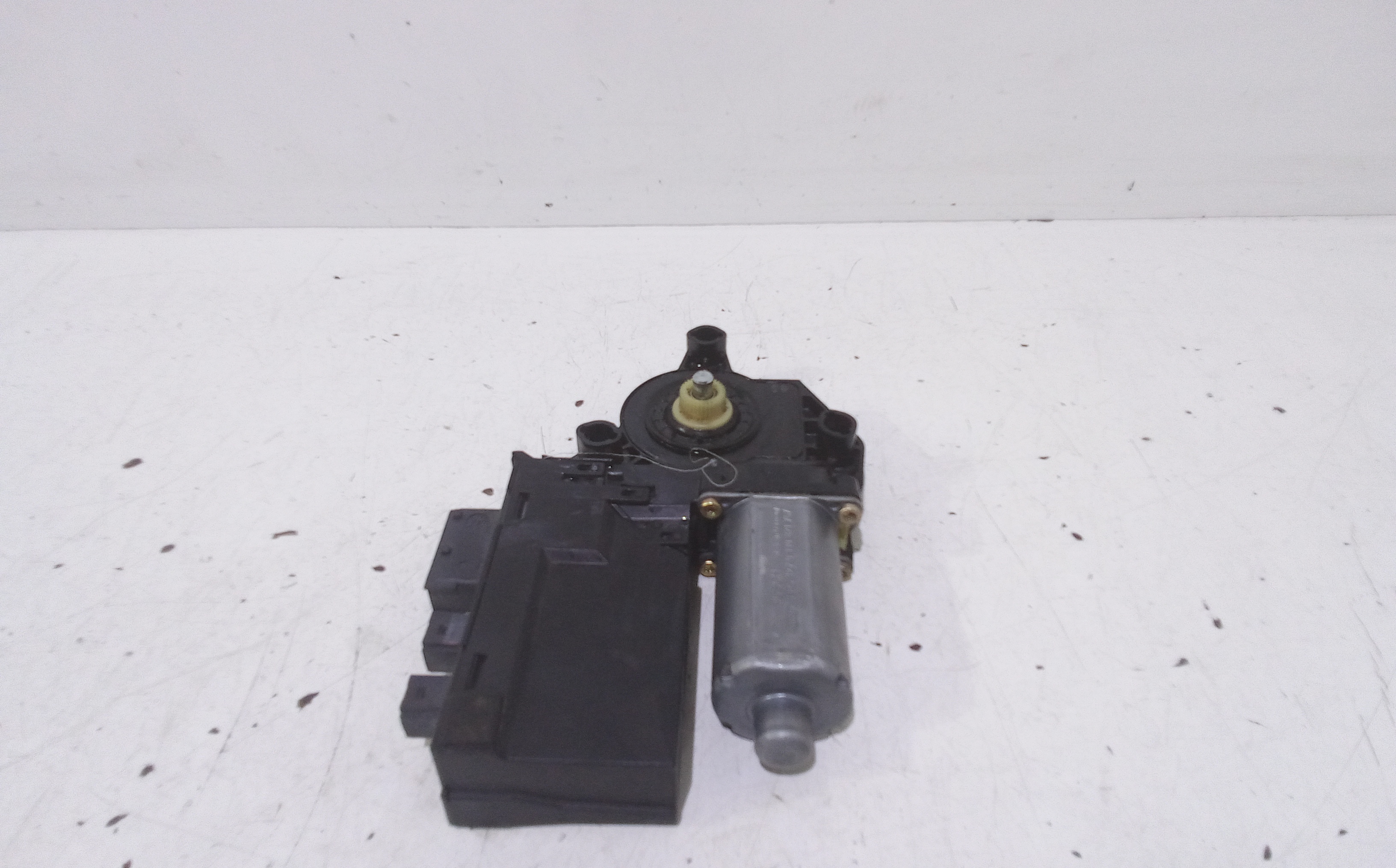 Motorino Alzavetro anteriore Sinistro per Peugeot 307 Berlina 2 Serie (2005 - In produzione)