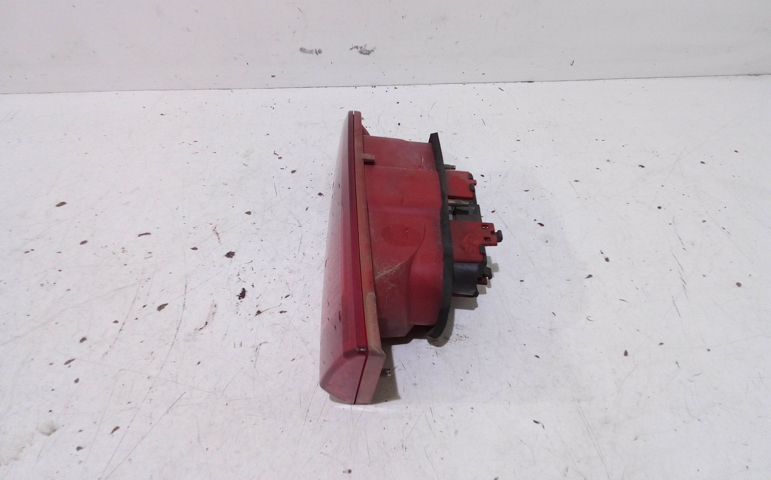 Stop Posteriore Destro Integrato nel Portello per Alfa Romeo 156 S. Wagon Serie (932_) (00>03) (2000 - 2003)