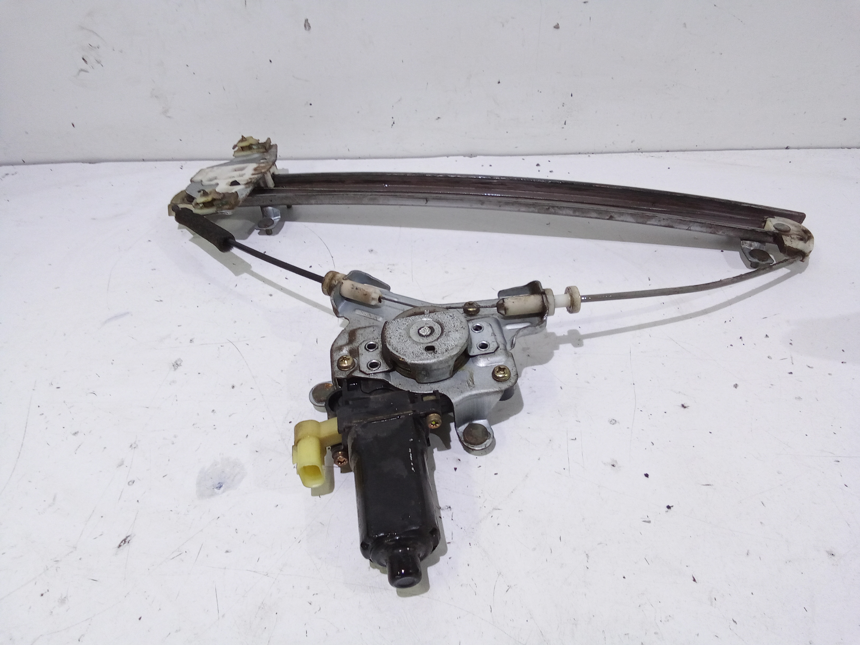 Cremagliera anteriore sinistra Guida per Hyundai Getz 1 Serie (2002 - 2005)