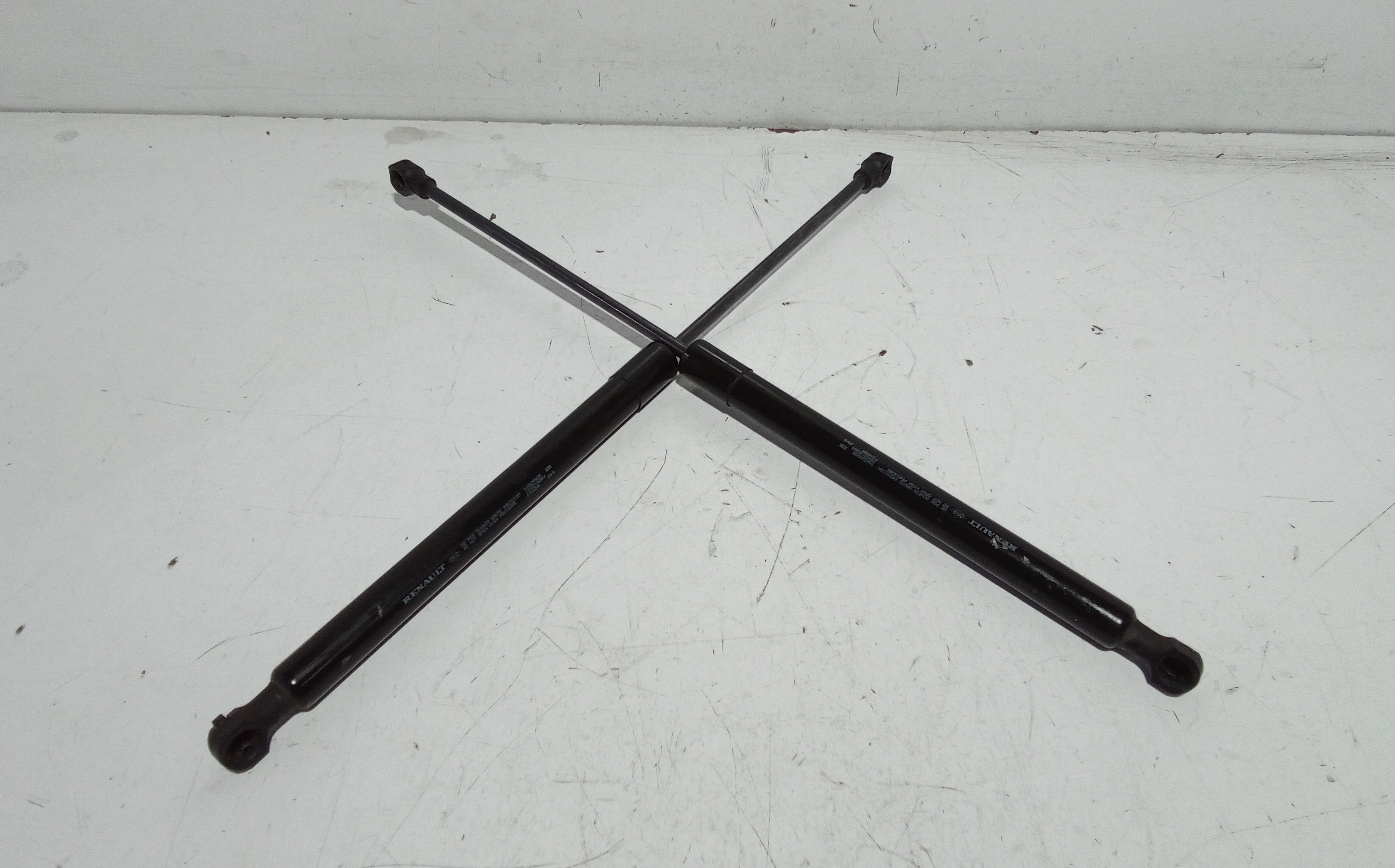 Pistoncini cofano Post. per Dacia Sandero Serie Ii (12>20) (2012 - 2020)