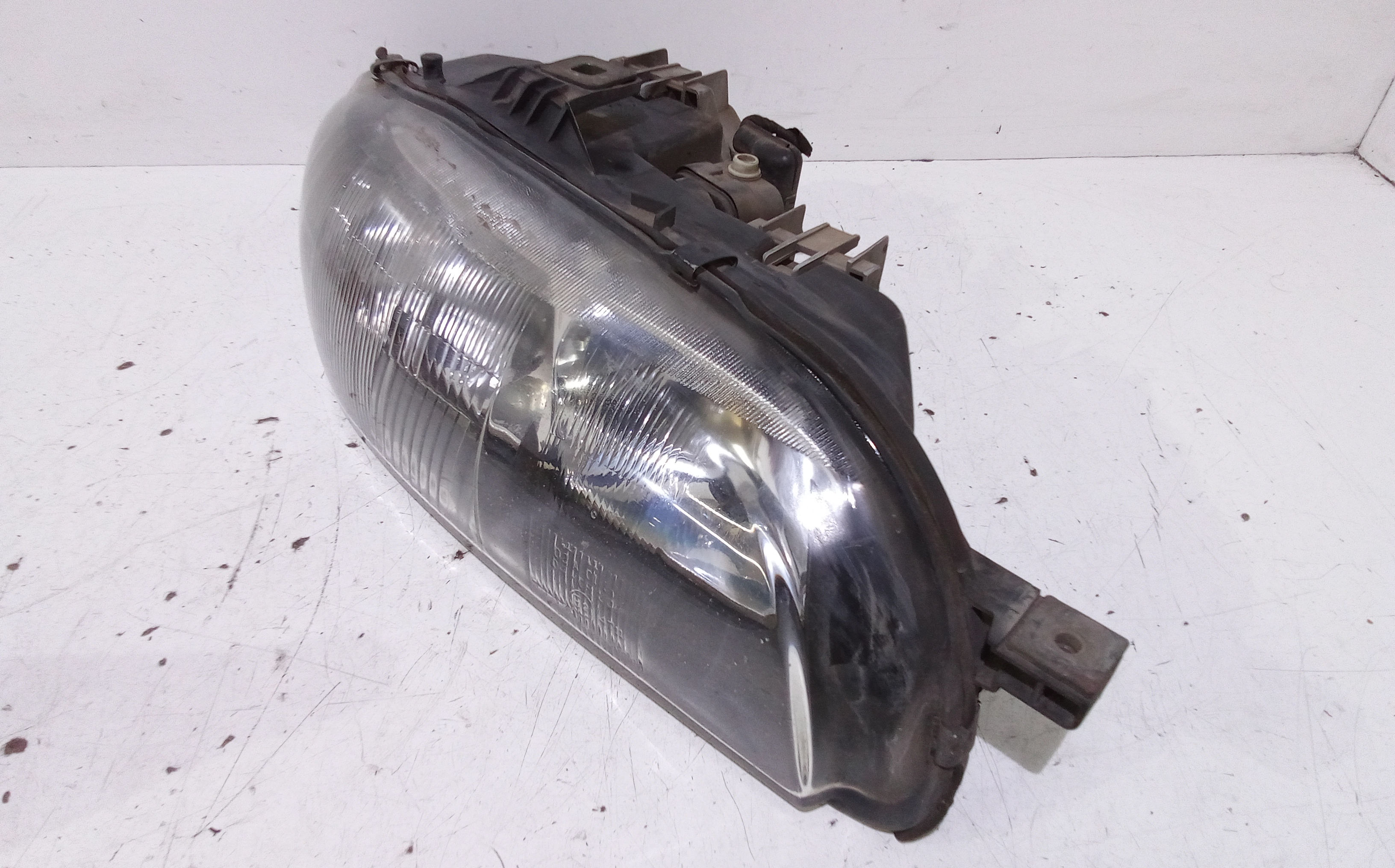 Faro anteriore Destro Passeggero per Fiat Brava Berlina (1995 - 2001)