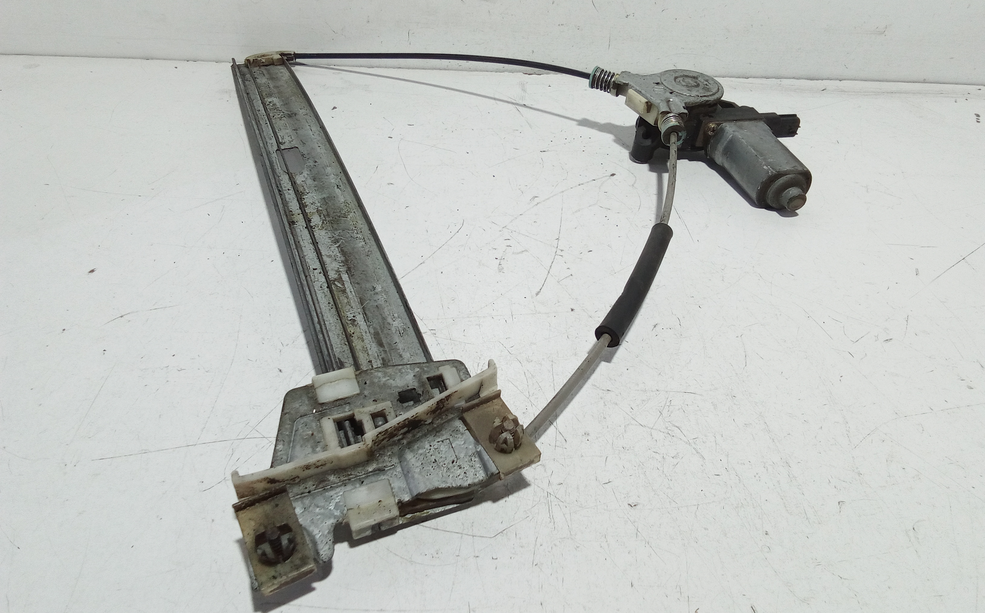 Cremagliera anteriore sinistra Guida per Mazda Tribute (2000 - 2011)