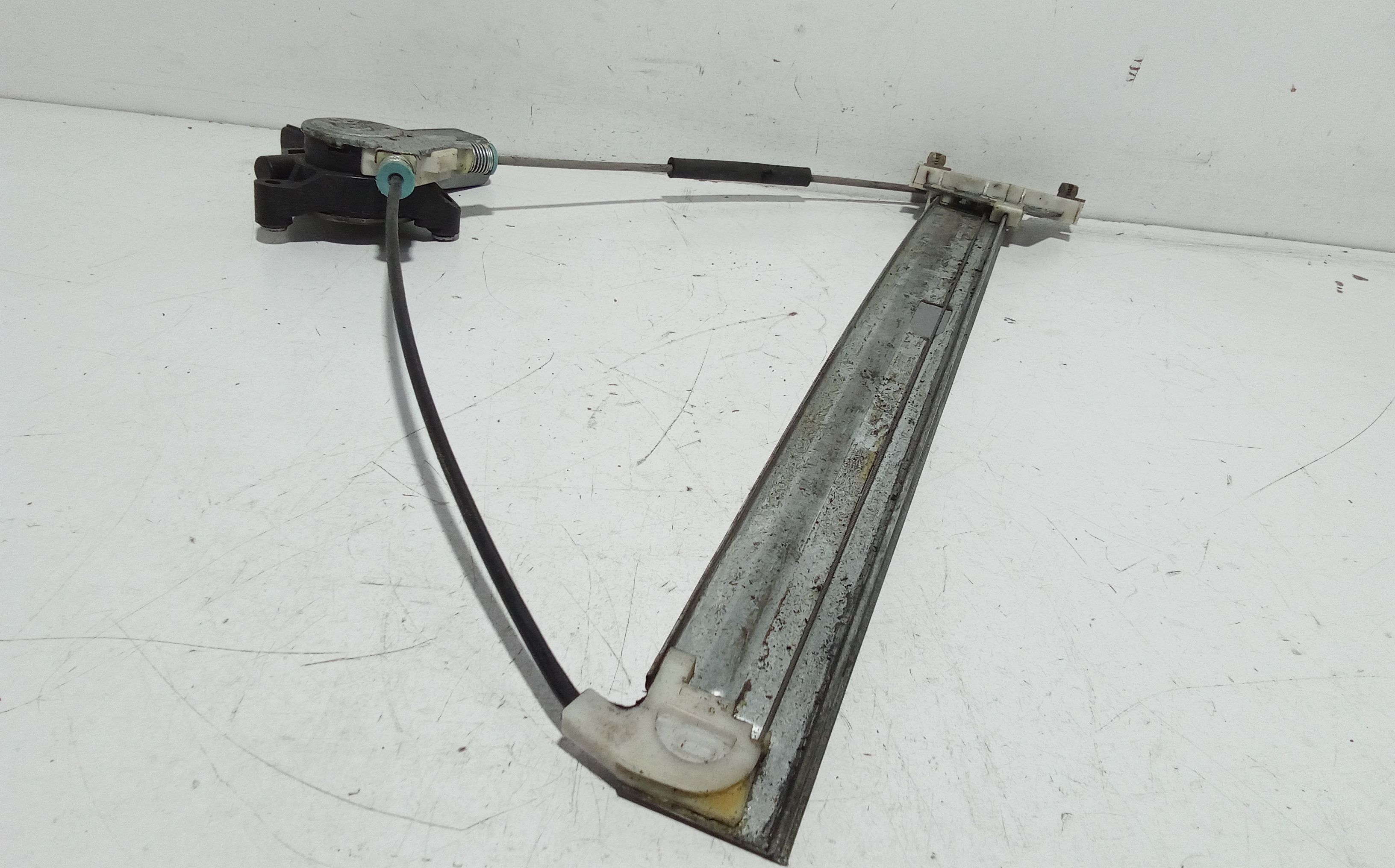 Cremagliera anteriore sinistra Guida per Mazda Tribute (2000 - 2011)