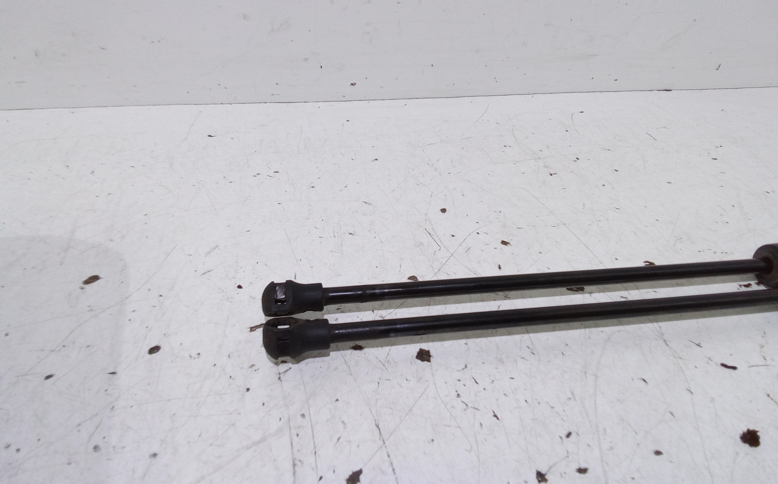 Pistoncini cofano Post. per Citroen C3 Picasso (08>) (2008 - In produzione)