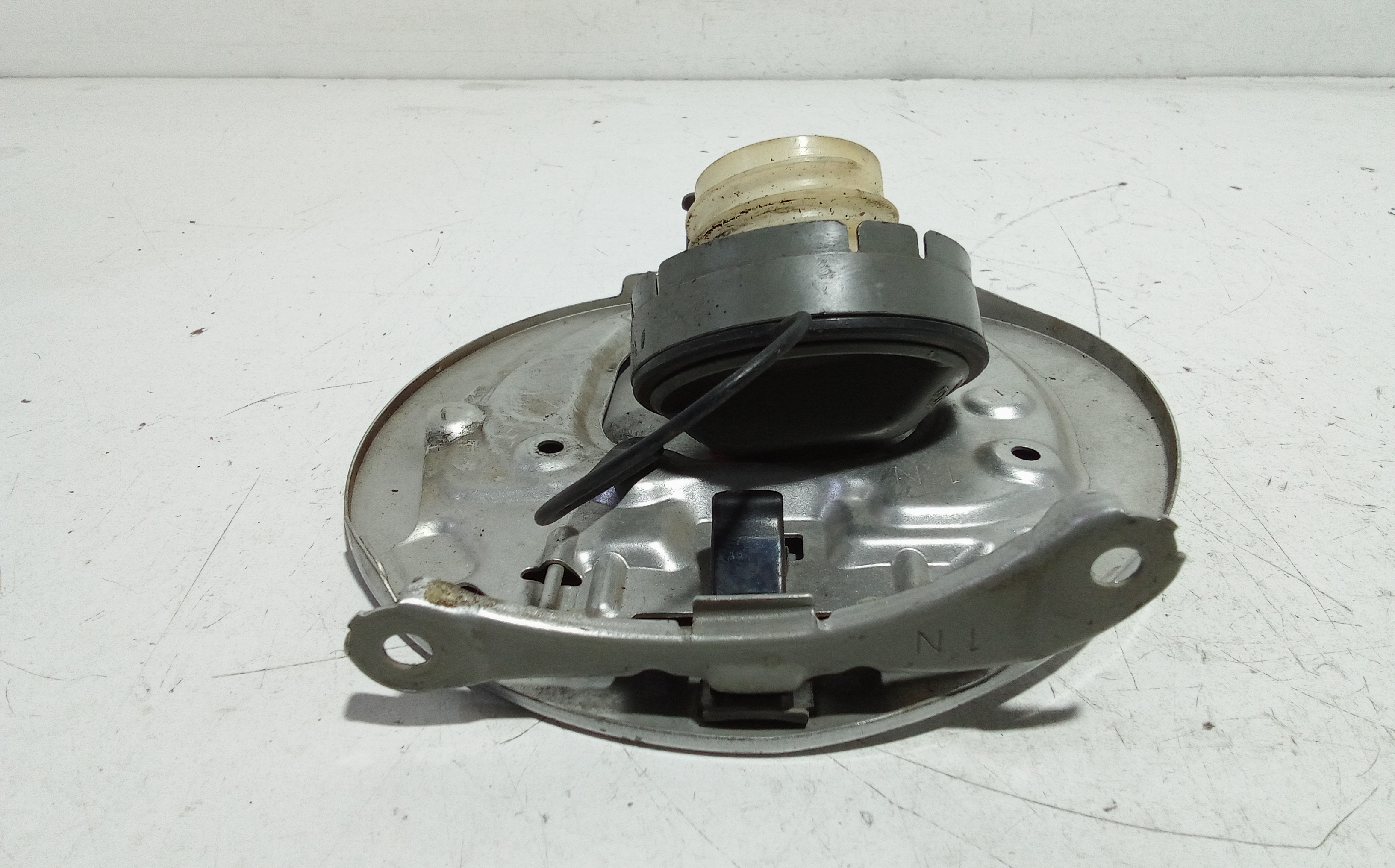 Sportellino Carburante per Mazda Tribute (2000 - 2011)