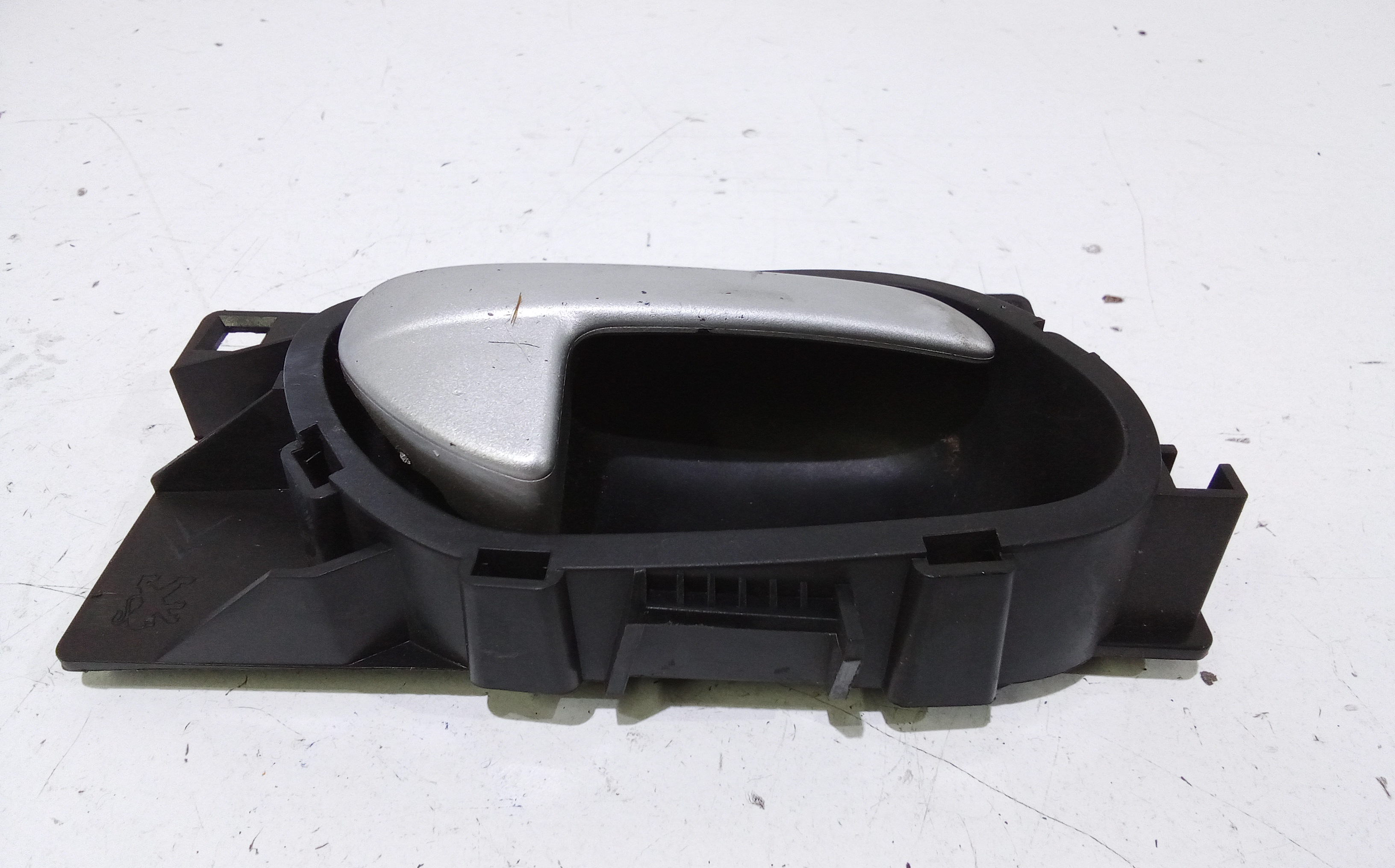 Maniglia interna Posteriore Destra per Peugeot 207 S. Wagon 2 Serie (2009 - In produzione)