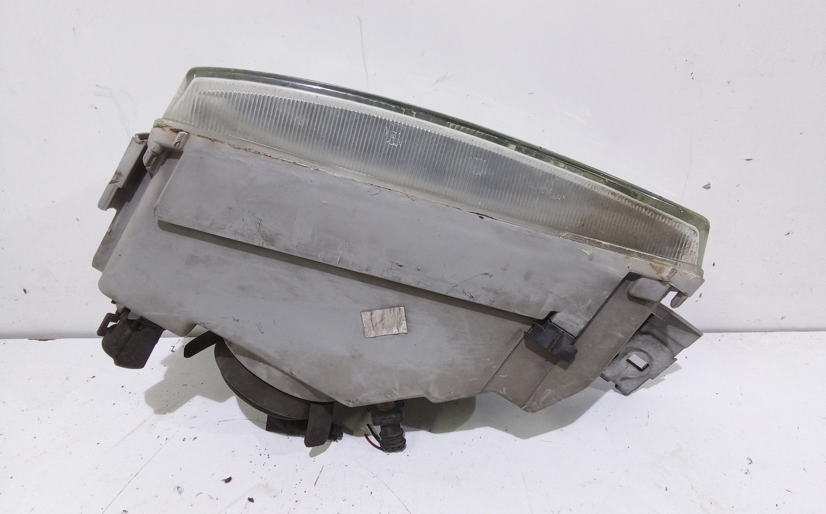 Faro anteriore Destro Passeggero per Fiat Punto Berlina 3p (1993 - 1999)