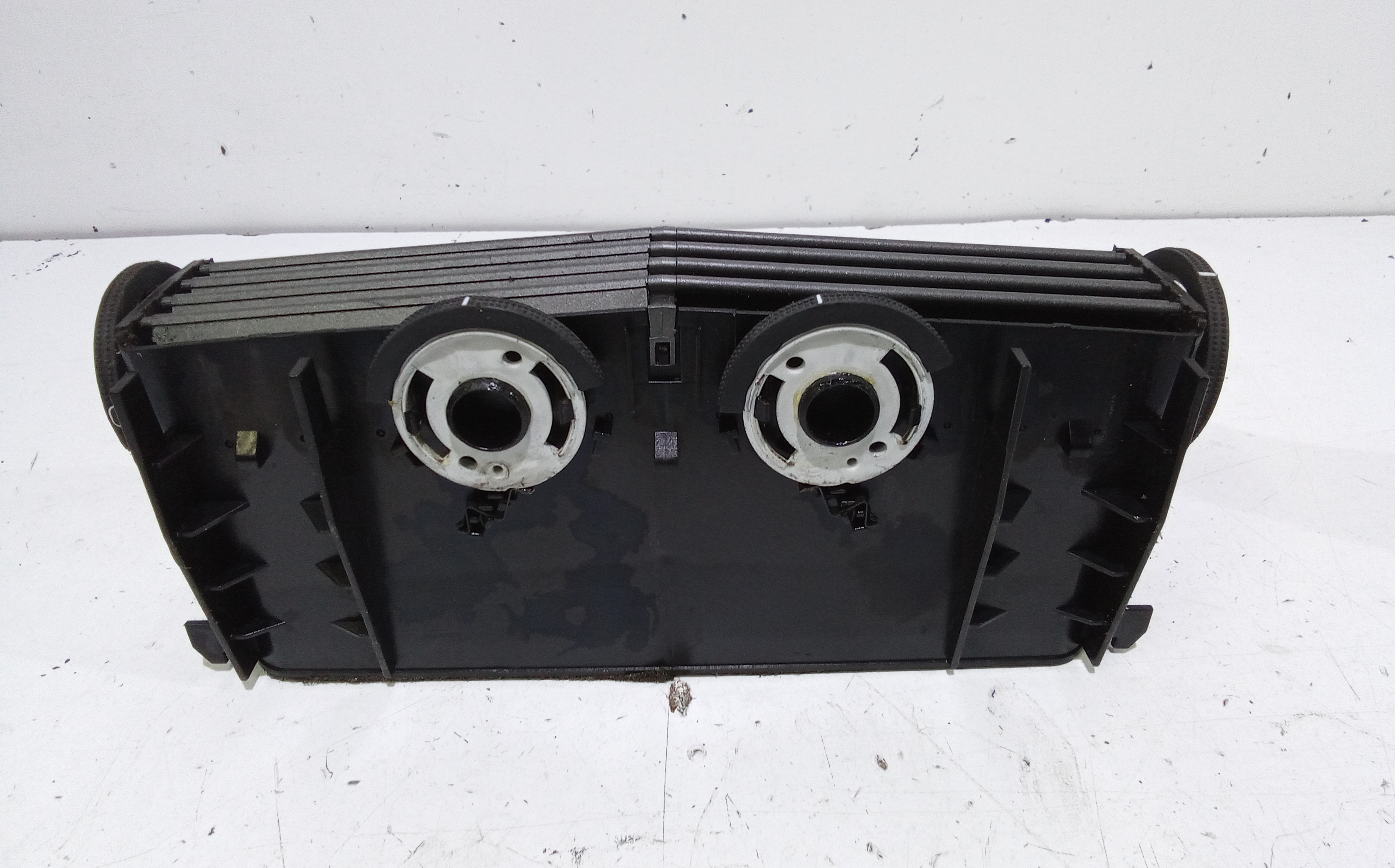 Bocchette Aria Centrale per Opel Astra H Berlina (2004 - 2007)