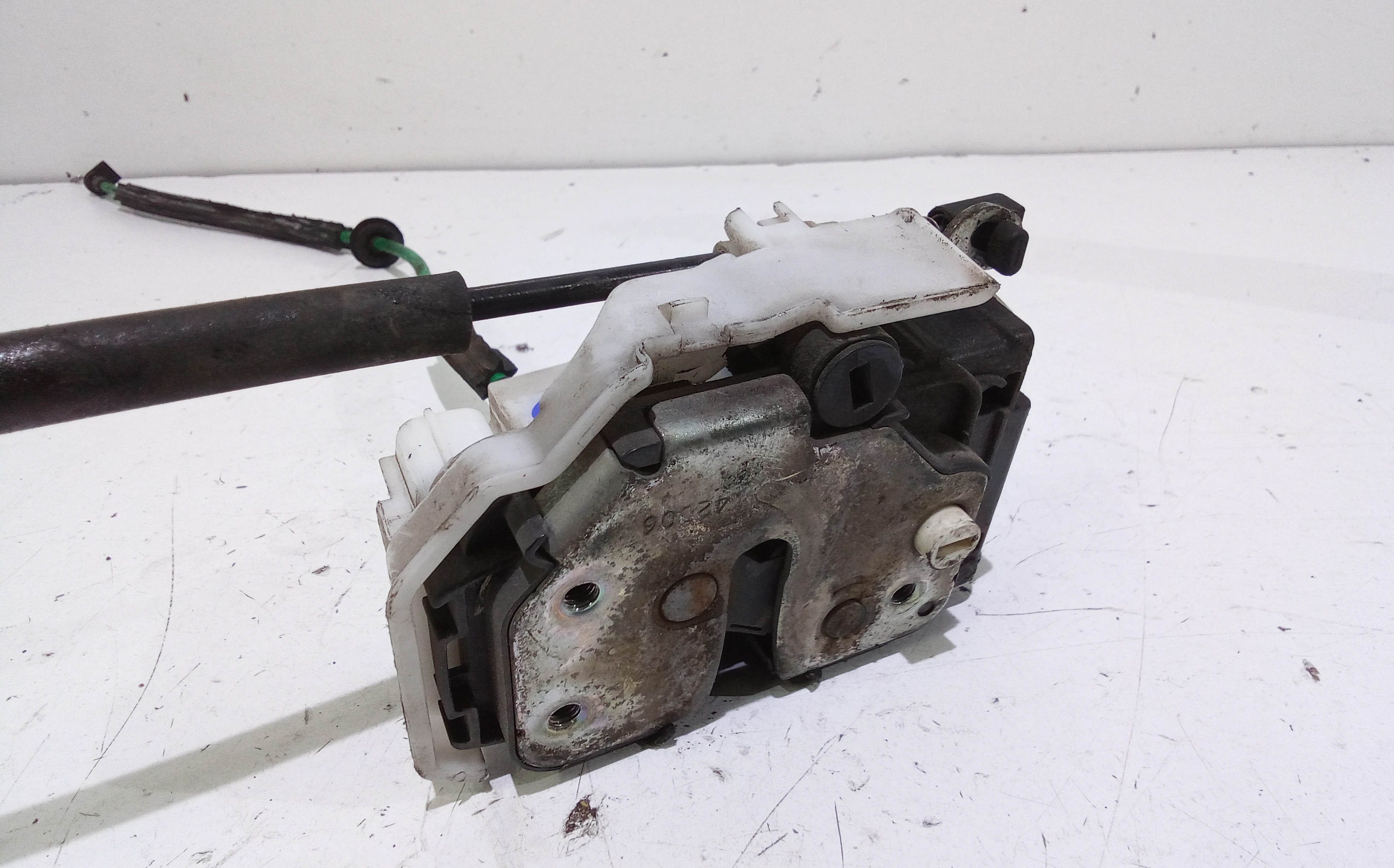 Serratura Posteriore destra per Alfa Romeo 159 Sportwagon Serie (05>11) (2005 - 2011)