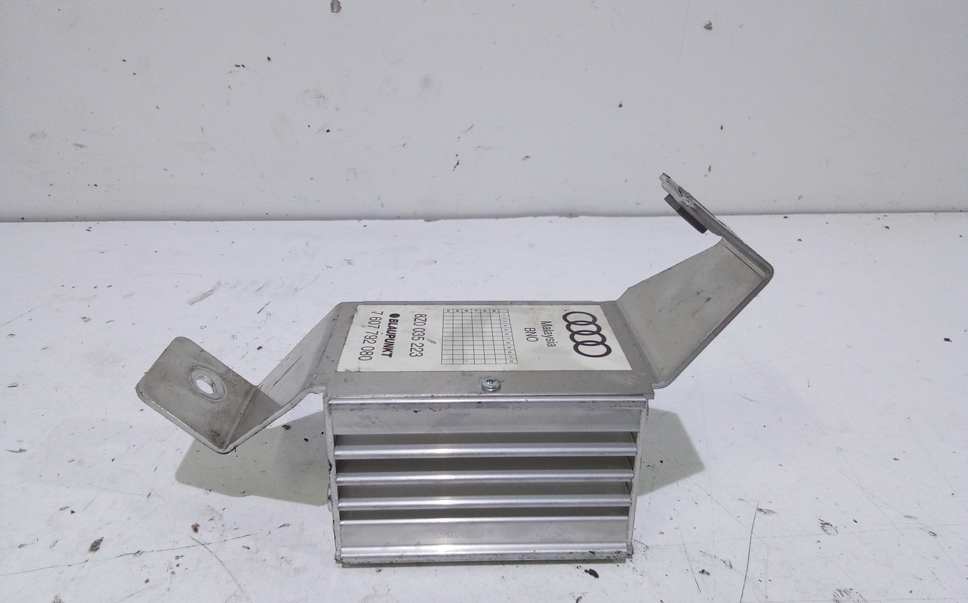Centralina Amplificatore per Audi A2 Serie (8z0) (00>05) (2000 - 2005)