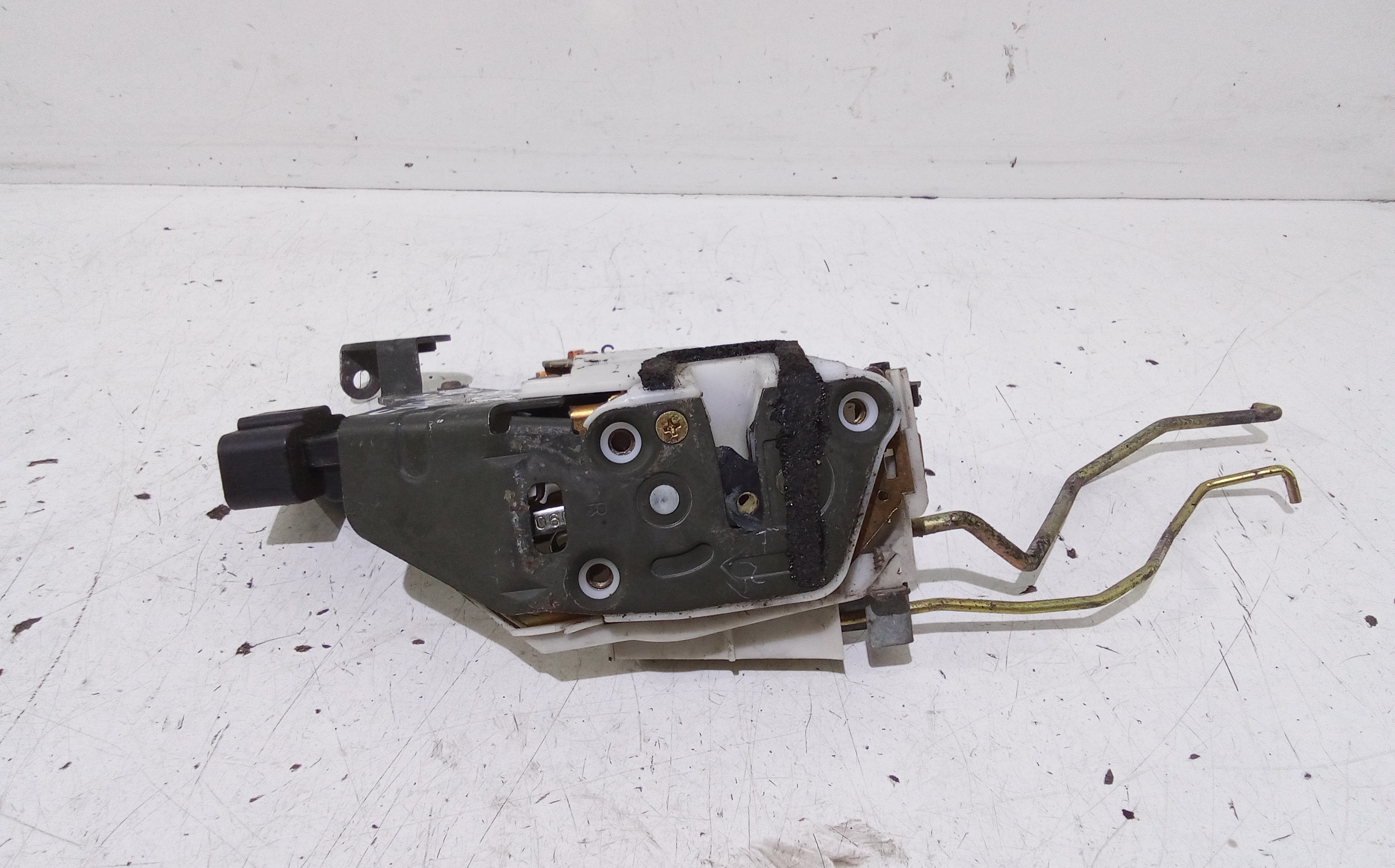 Serratura Anteriore Destra per Suzuki Ignis 2 Serie (2003 - 2009)