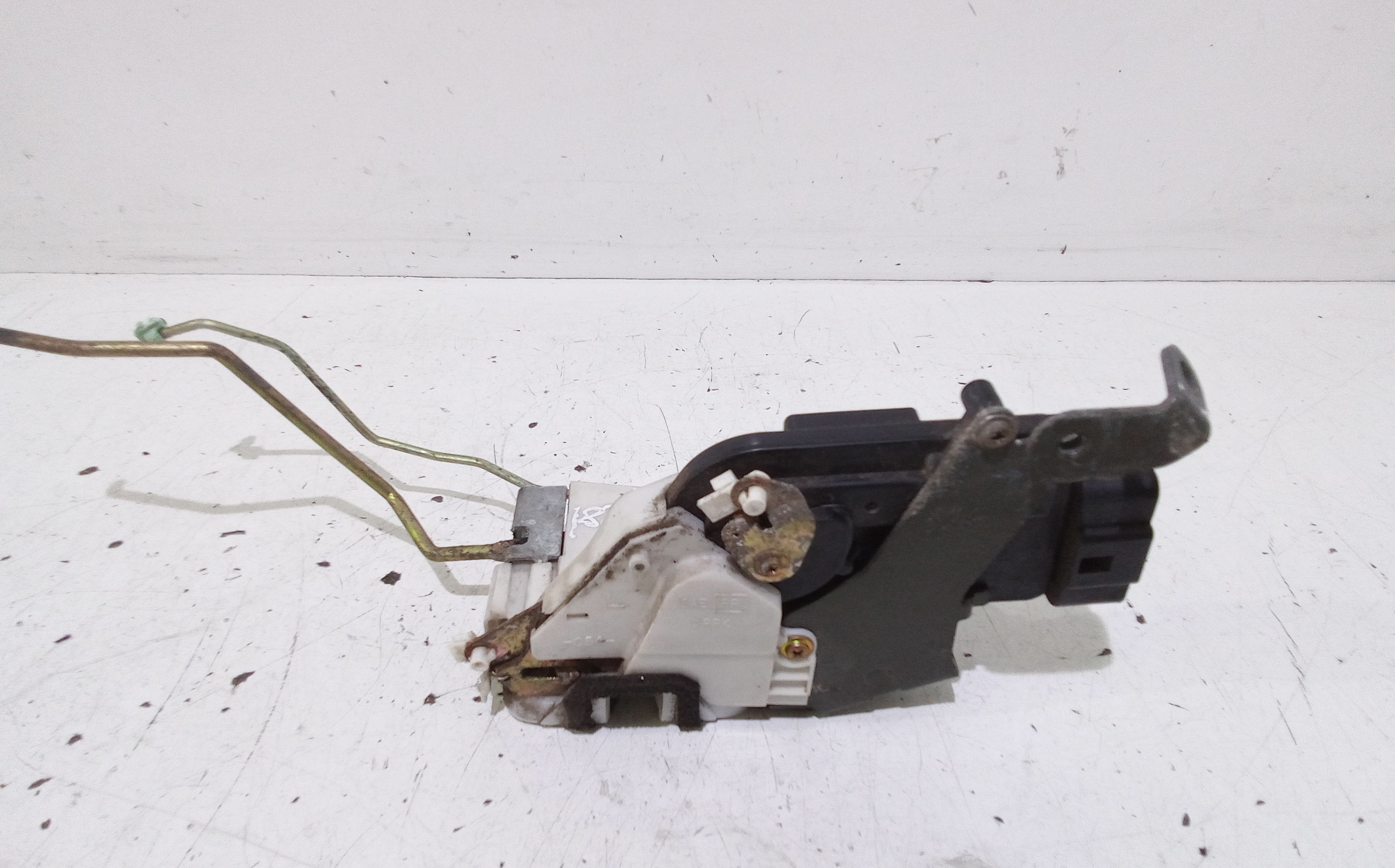 Serratura Anteriore Sinistra per Suzuki Ignis 2 Serie (2003 - 2009)