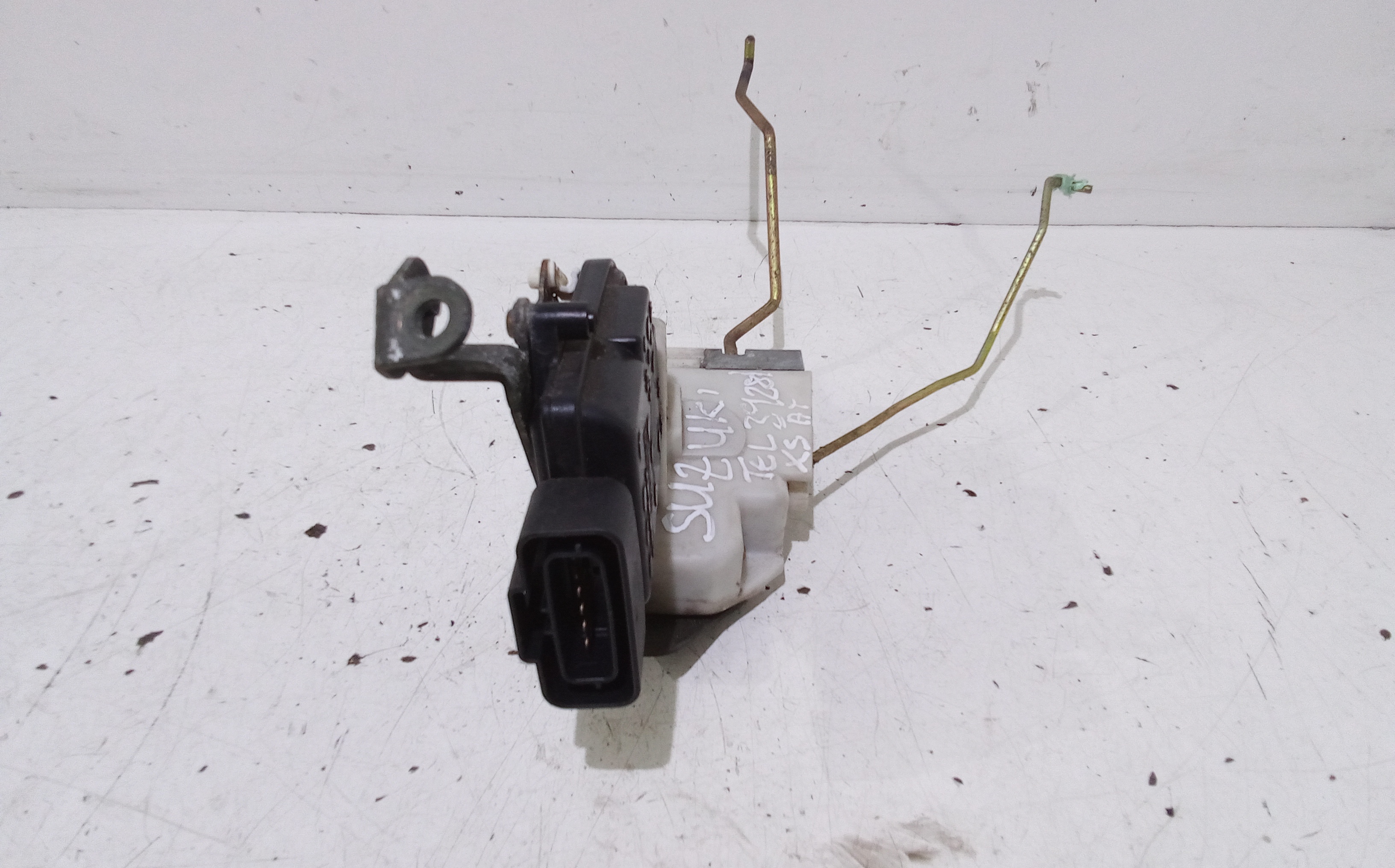 Serratura Anteriore Sinistra per Suzuki Ignis 2 Serie (2003 - 2009)