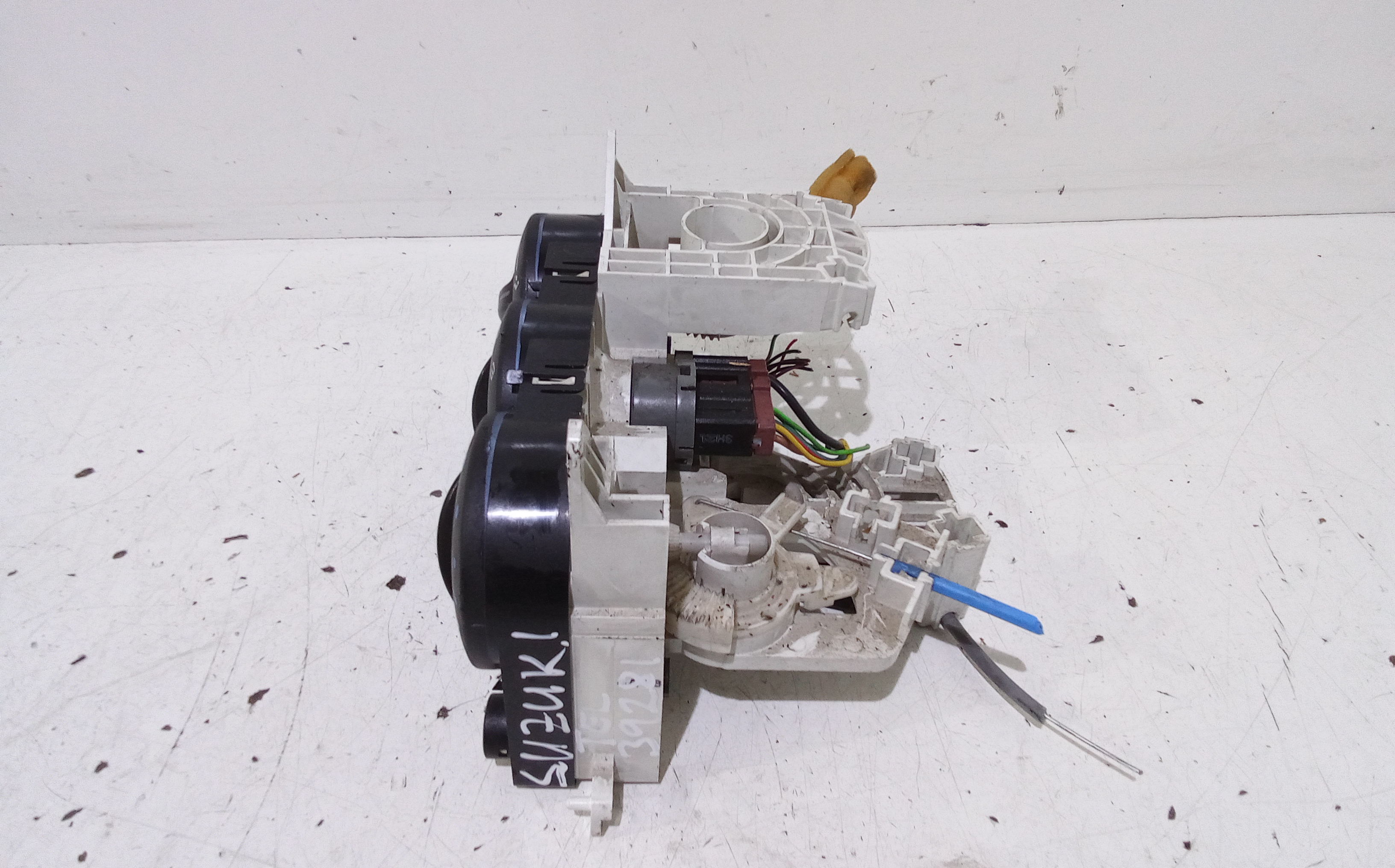 Comandi Clima per Suzuki Ignis 2 Serie (2003 - 2009)