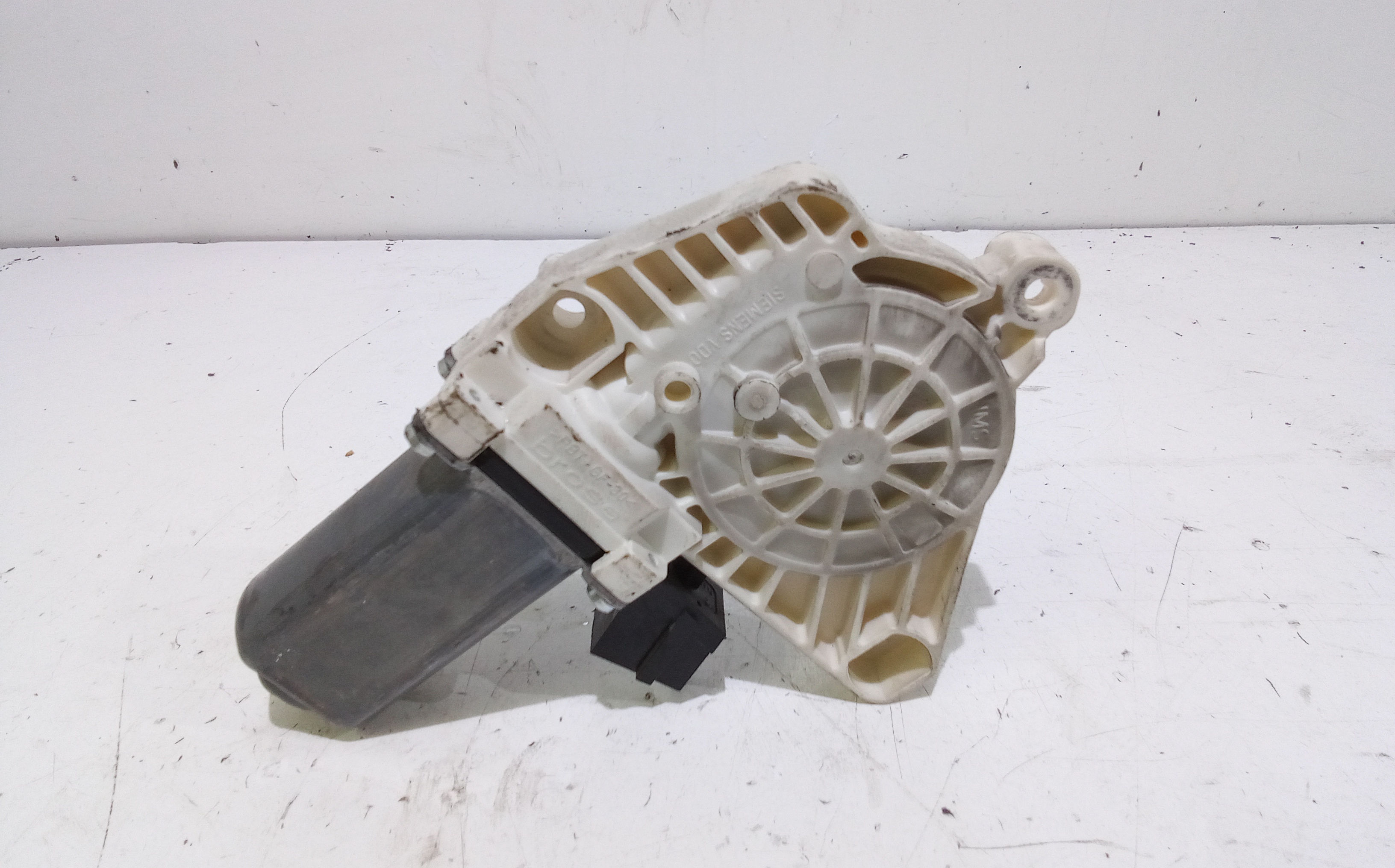 Motorino Alzavetro anteriore Sinistro per Mercedes Classe A W169 4 Serie (2008 - In produzione)