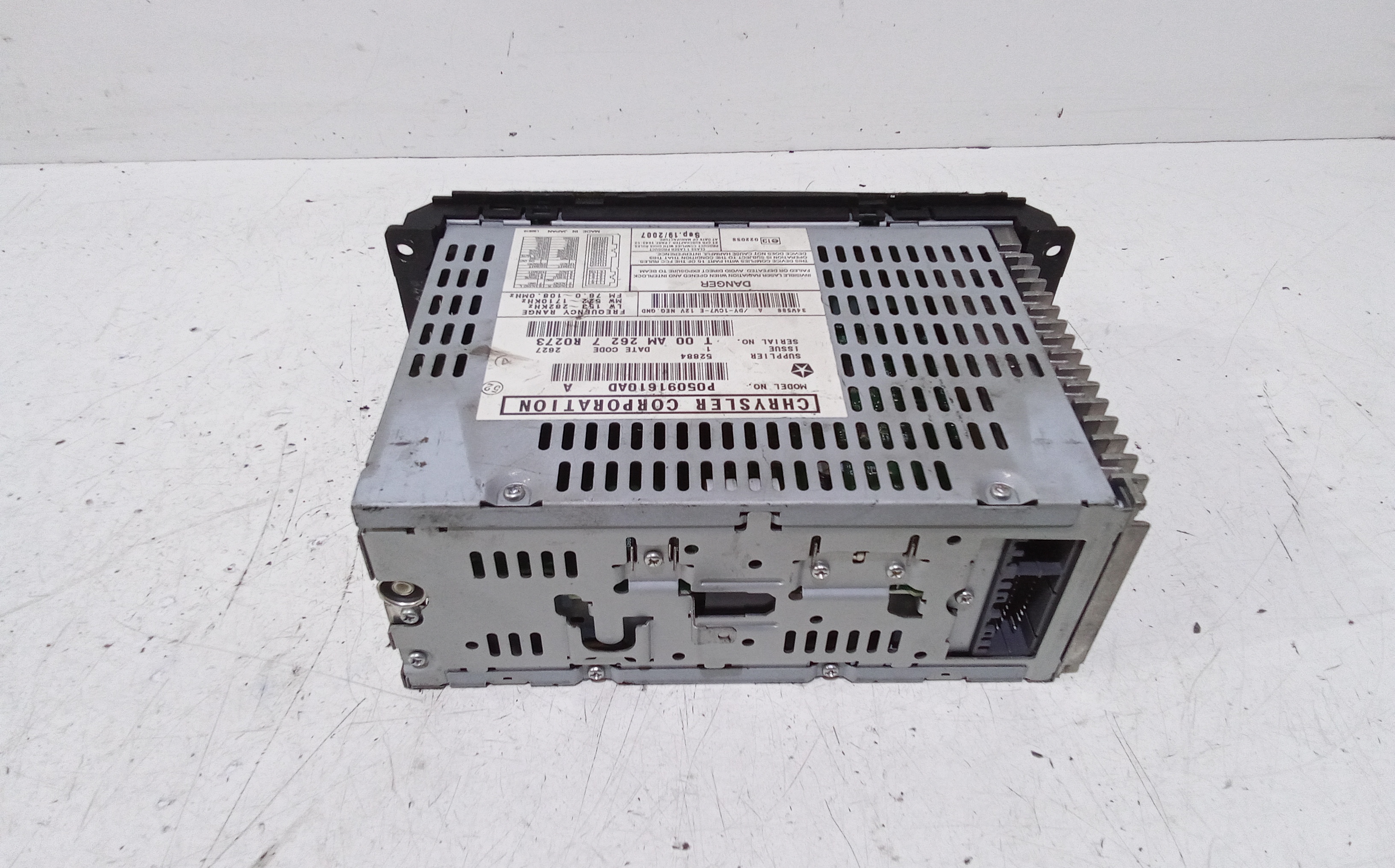 Autoradio per Chrysler Voyager 3 Serie (2001 - 2004)