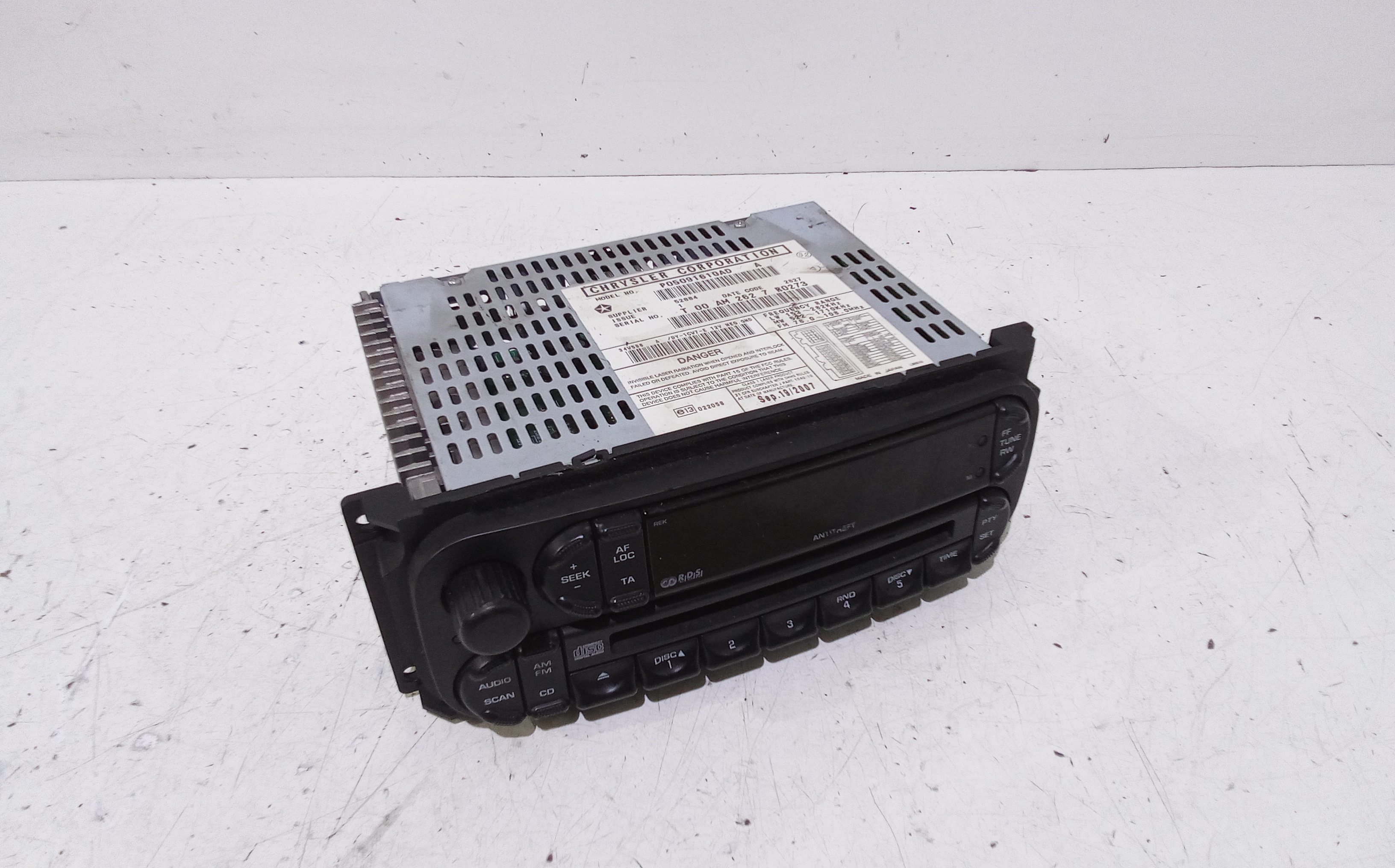 Autoradio per Chrysler Voyager 3 Serie (2001 - 2004)