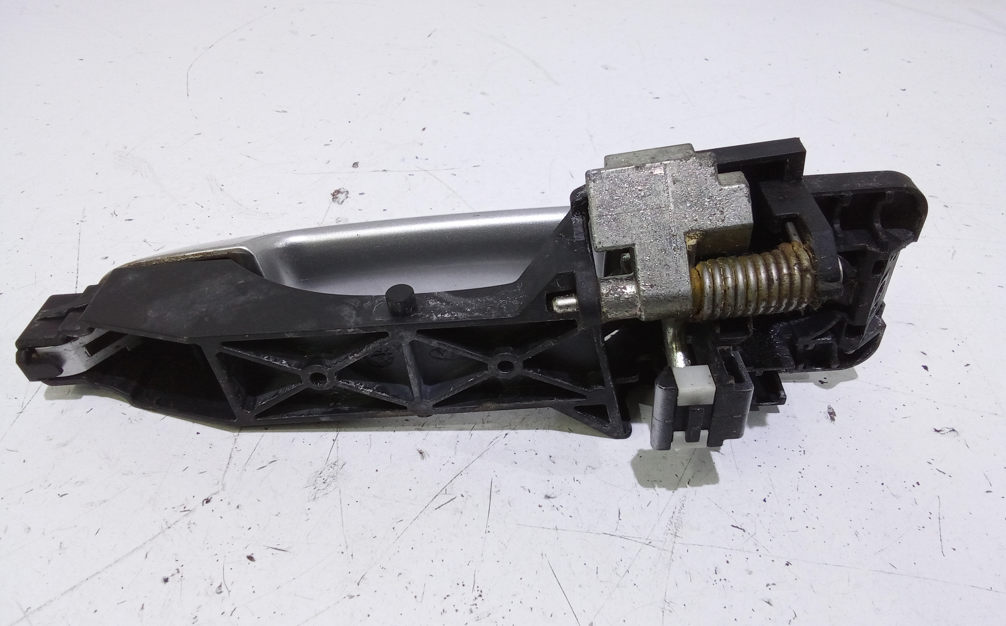 Maniglia esterna Posteriore Sinistra per Kia Cee d Sporty Wagon (2007 - In produzione)