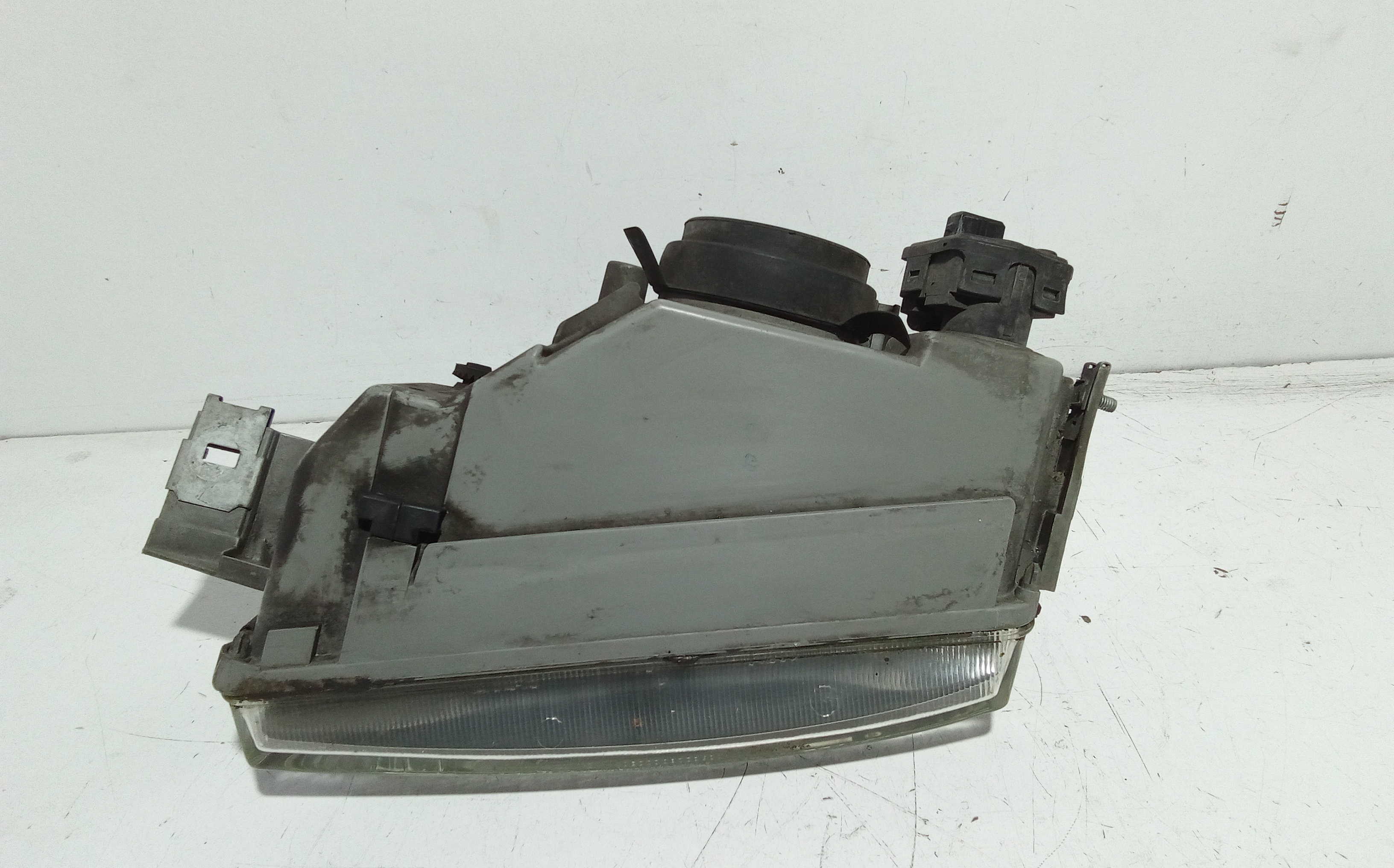 Faro anteriore Destro Passeggero per Fiat Punto Berlina 3p (1993 - 1999)