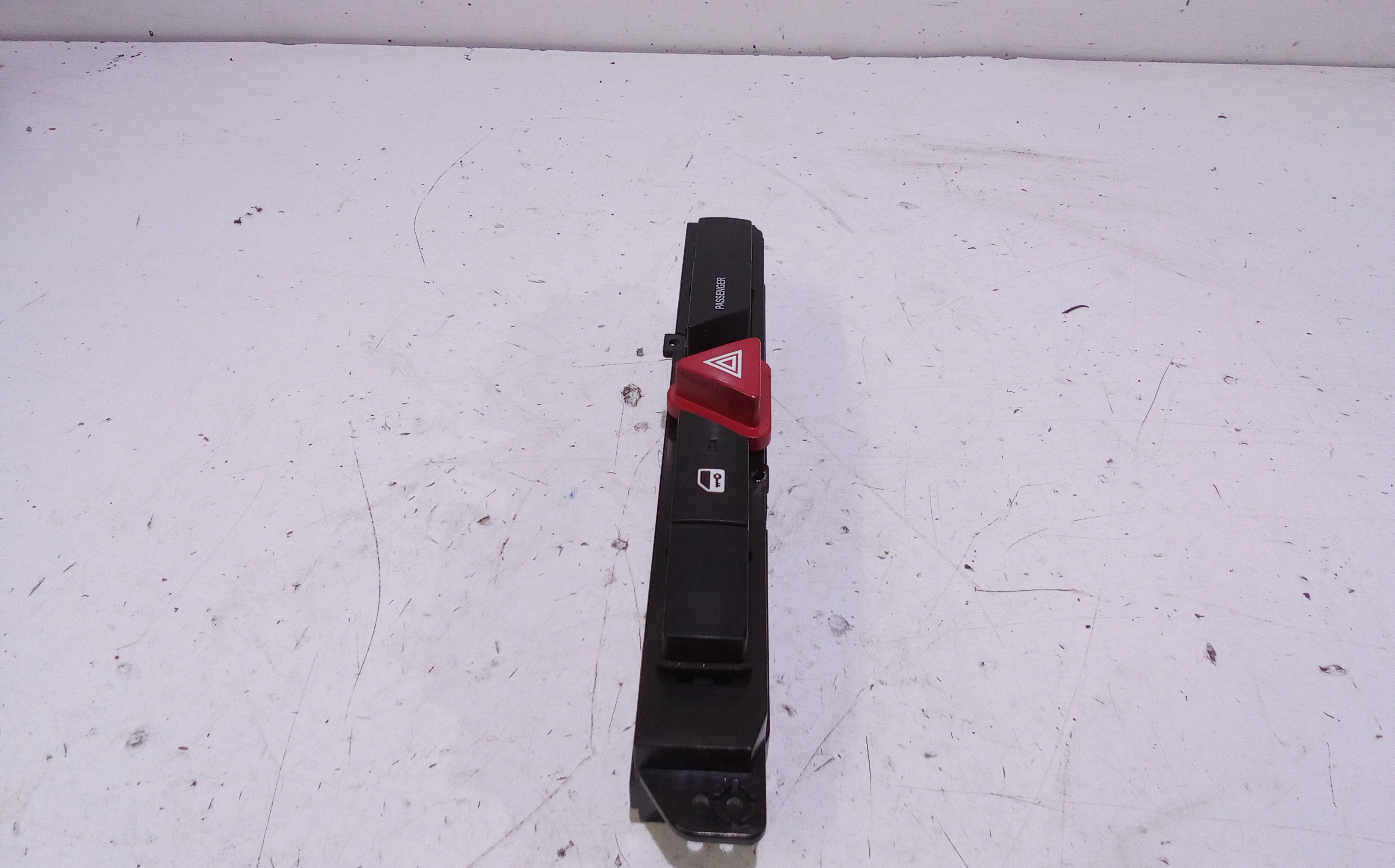 Pulsantiera Centrale per Kia Cee d Sporty Wagon (2007 - In produzione)