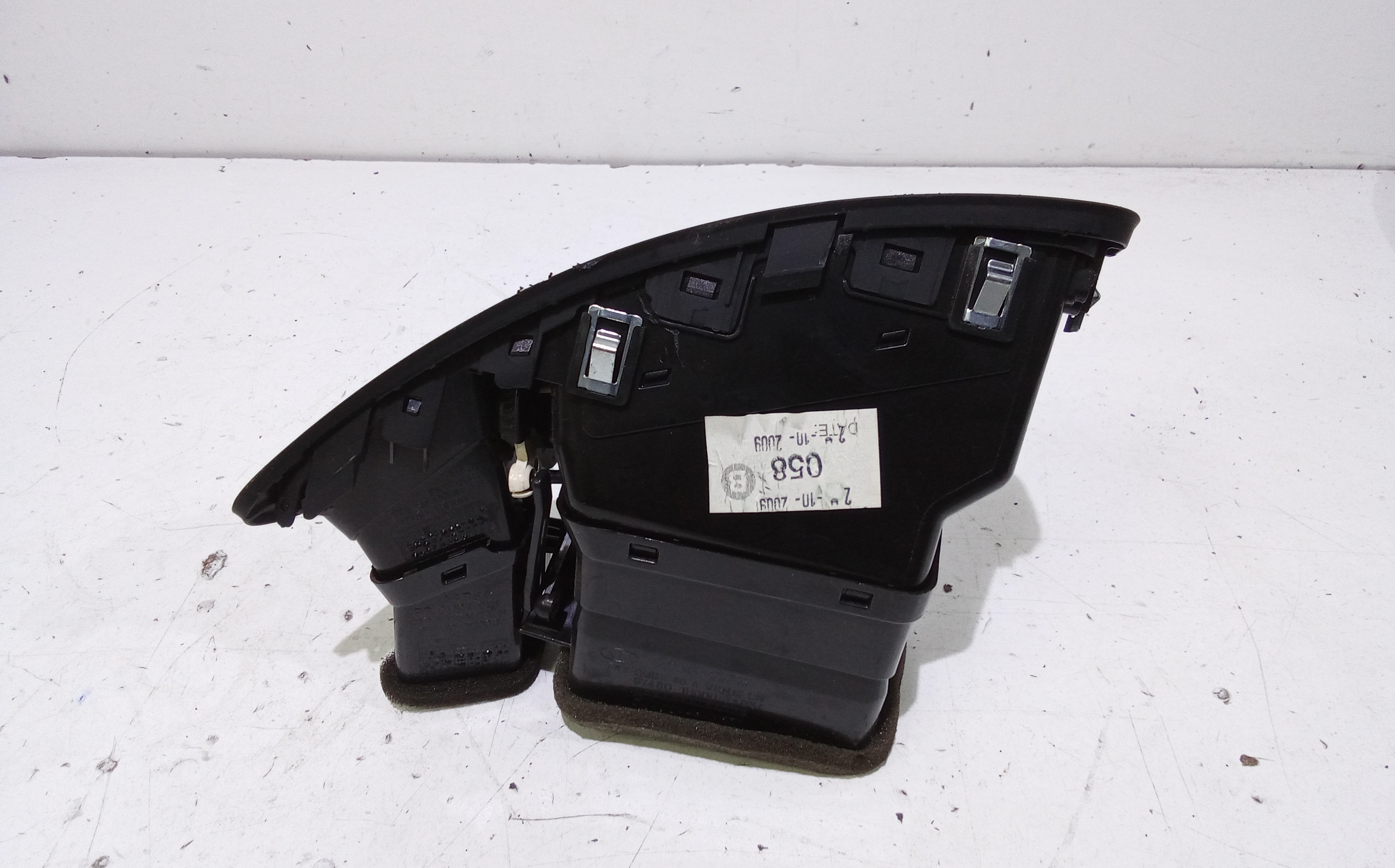 Bocchetta aria cruscotto lato guida per Kia Cee d Sporty Wagon (2007 - In produzione)