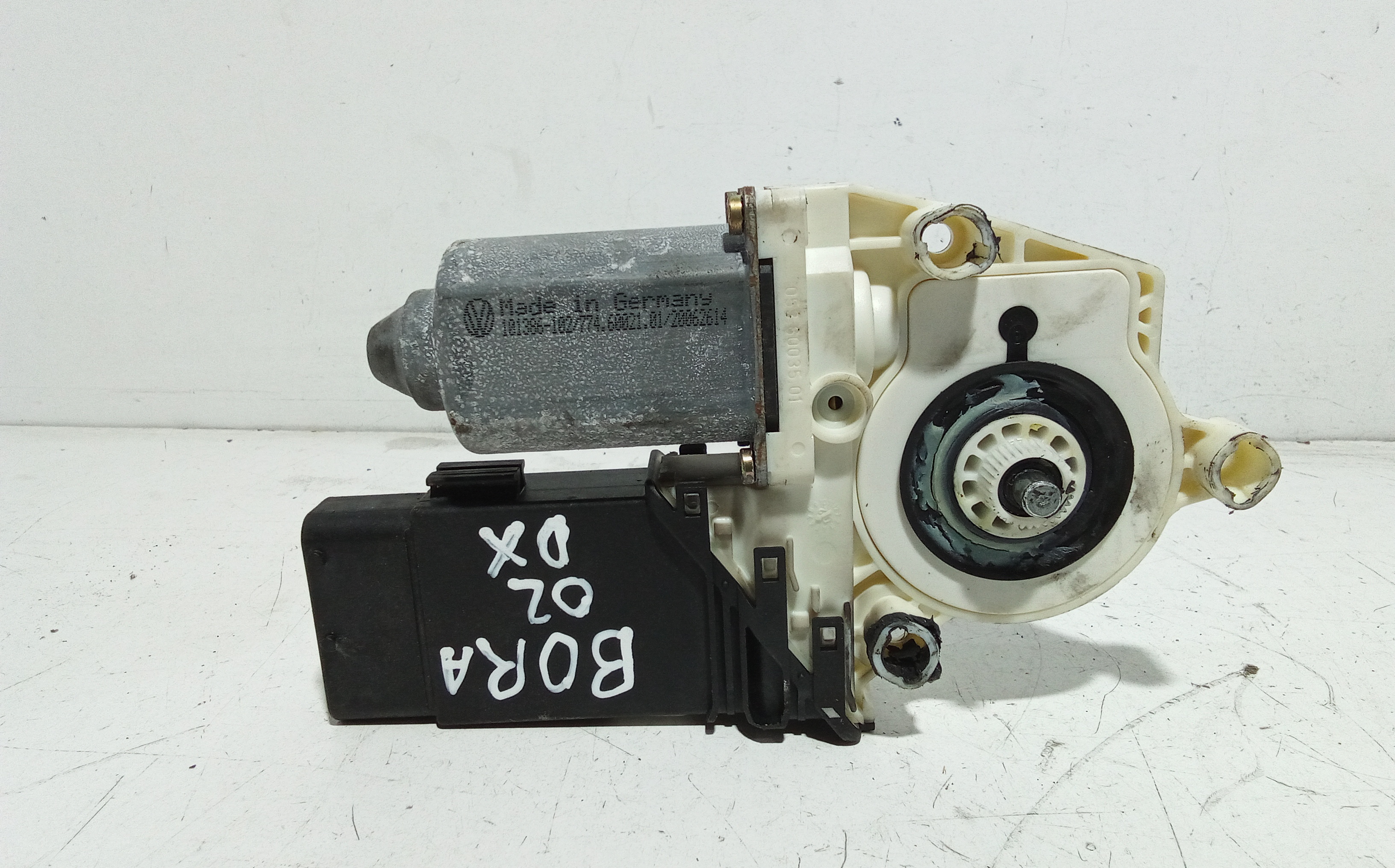 Motorino Alzavetro anteriore destra per Volkswagen Bora Berlina (1998 - 2005)