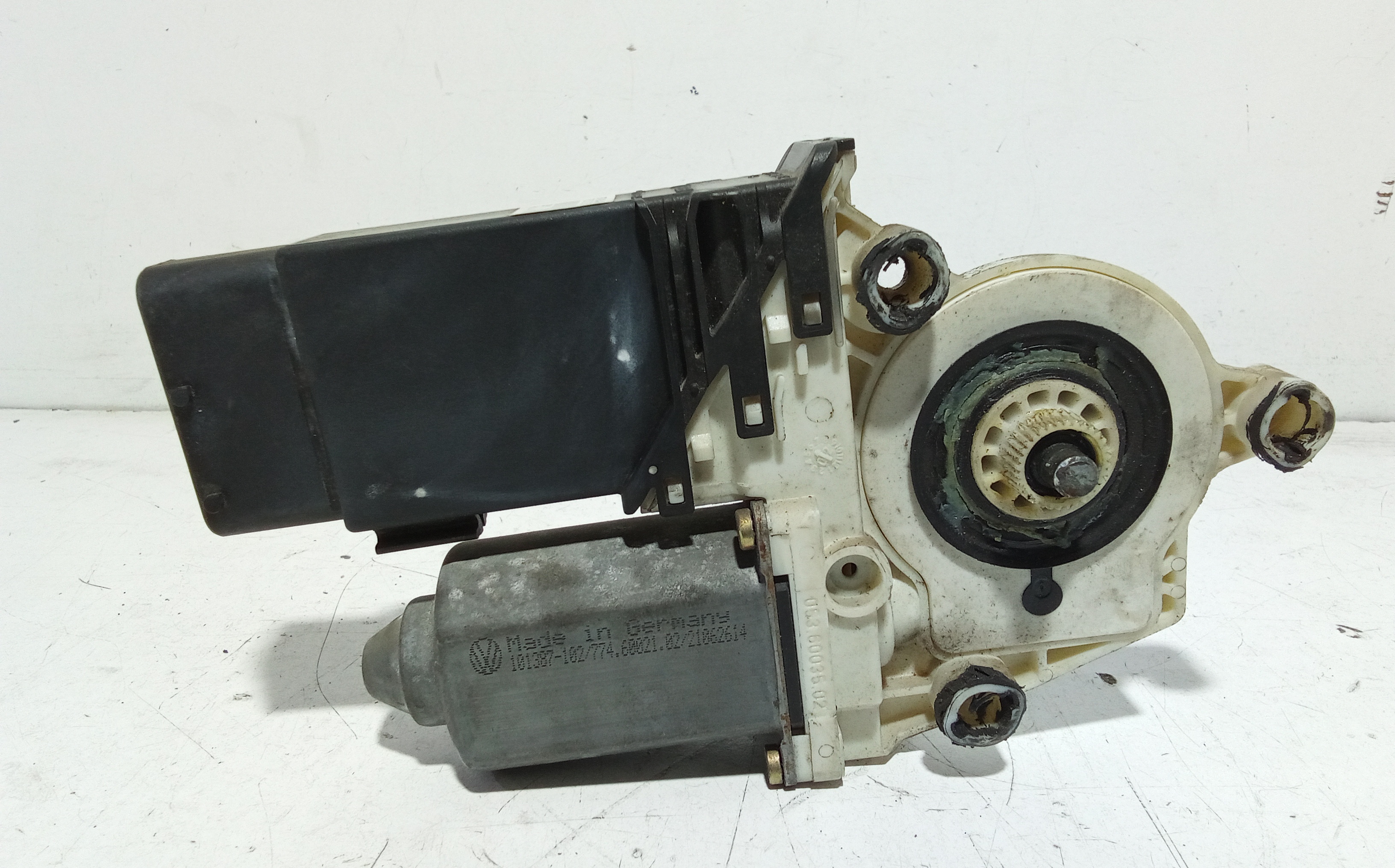 Motorino Alzavetro anteriore Sinistro per Volkswagen Golf 4 Berlina (97>03) (1997 - 2003)