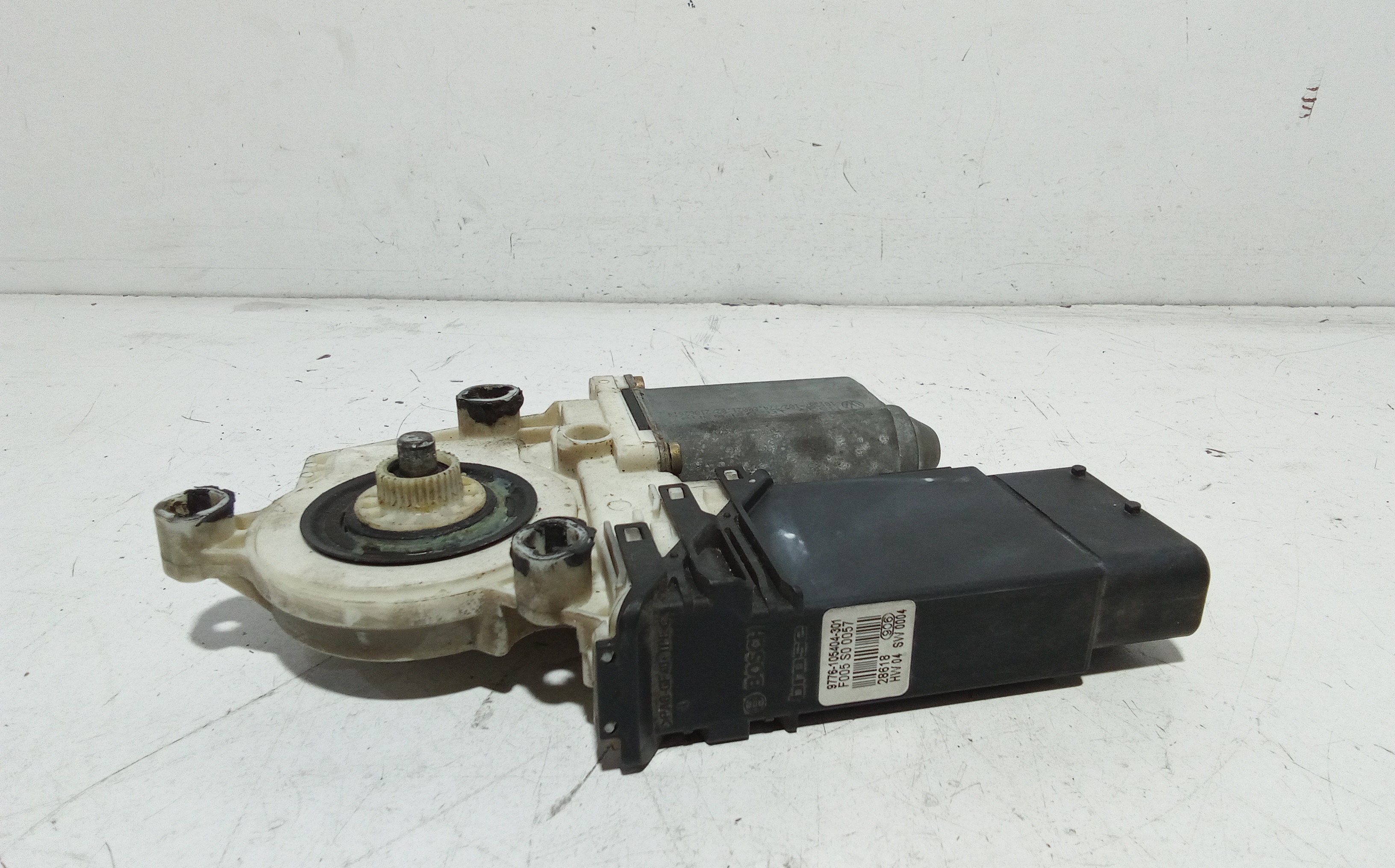 Motorino Alzavetro anteriore Sinistro per Volkswagen Golf 4 Berlina (97>03) (1997 - 2003)