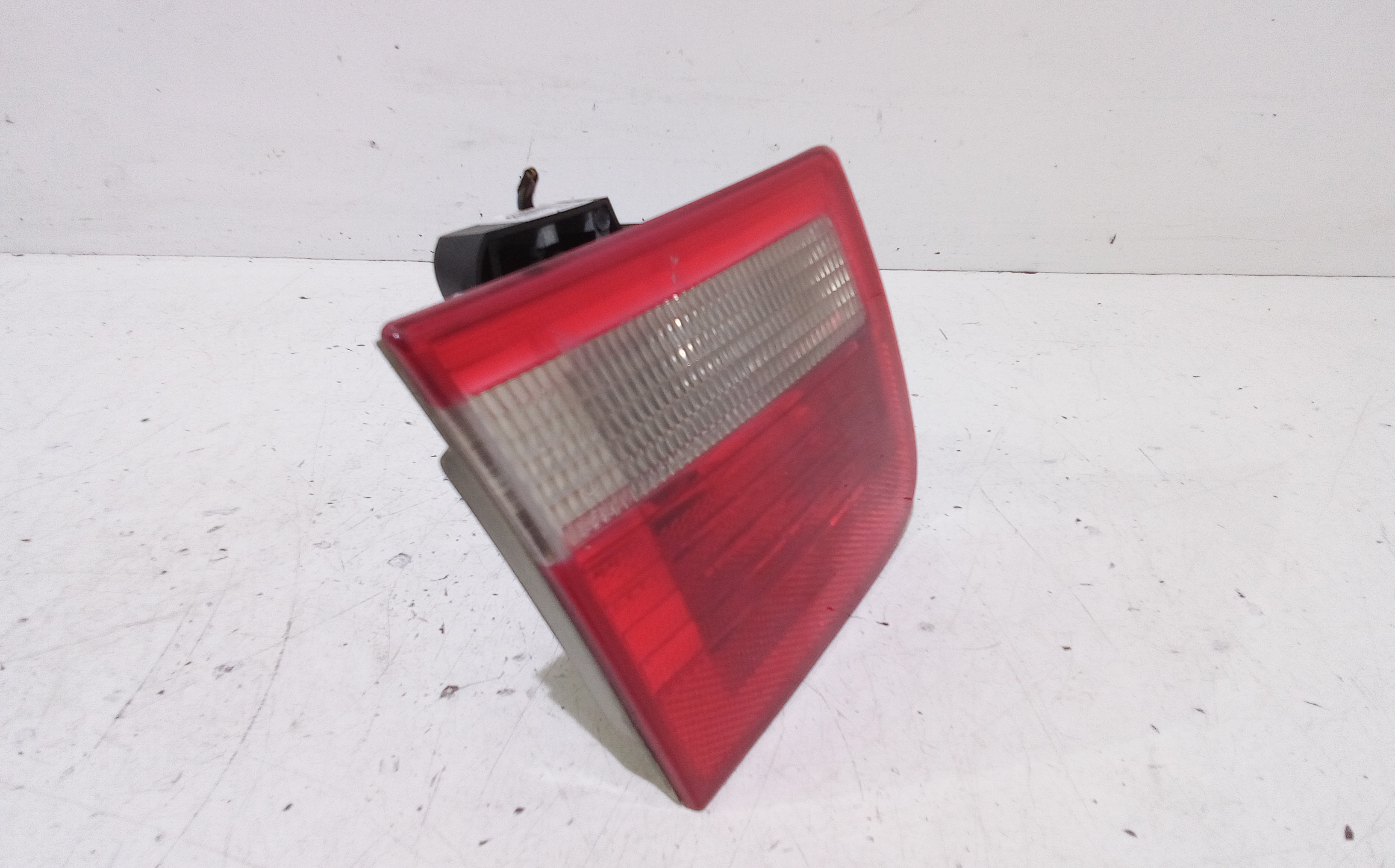 Stop Posteriore Sinistro Integrato nel Portello per Bmw Serie 3 E46 Touring 2 Serie (2001 - 2005)