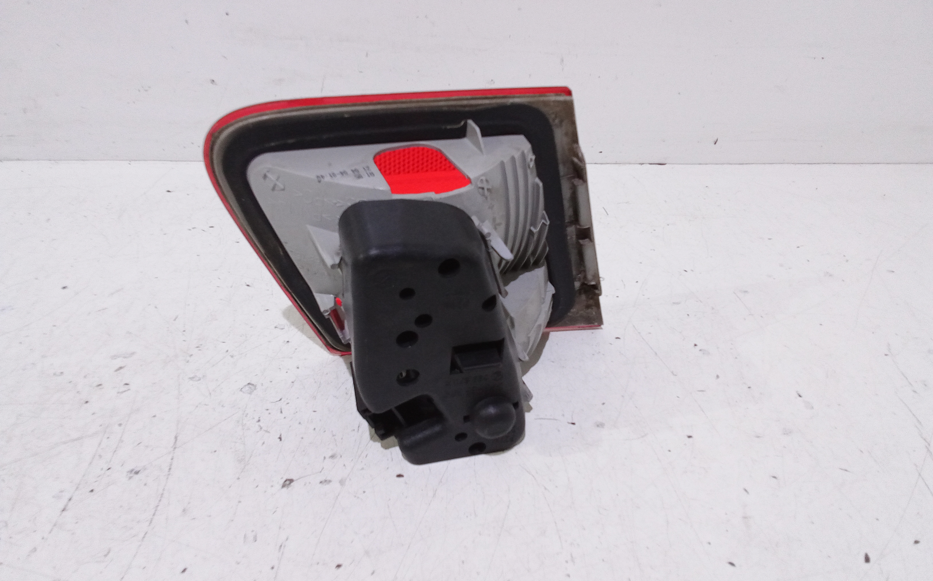 Stop Posteriore Destro Integrato nel Portello per Bmw Serie 3 E46 Touring 2 Serie (2001 - 2005)