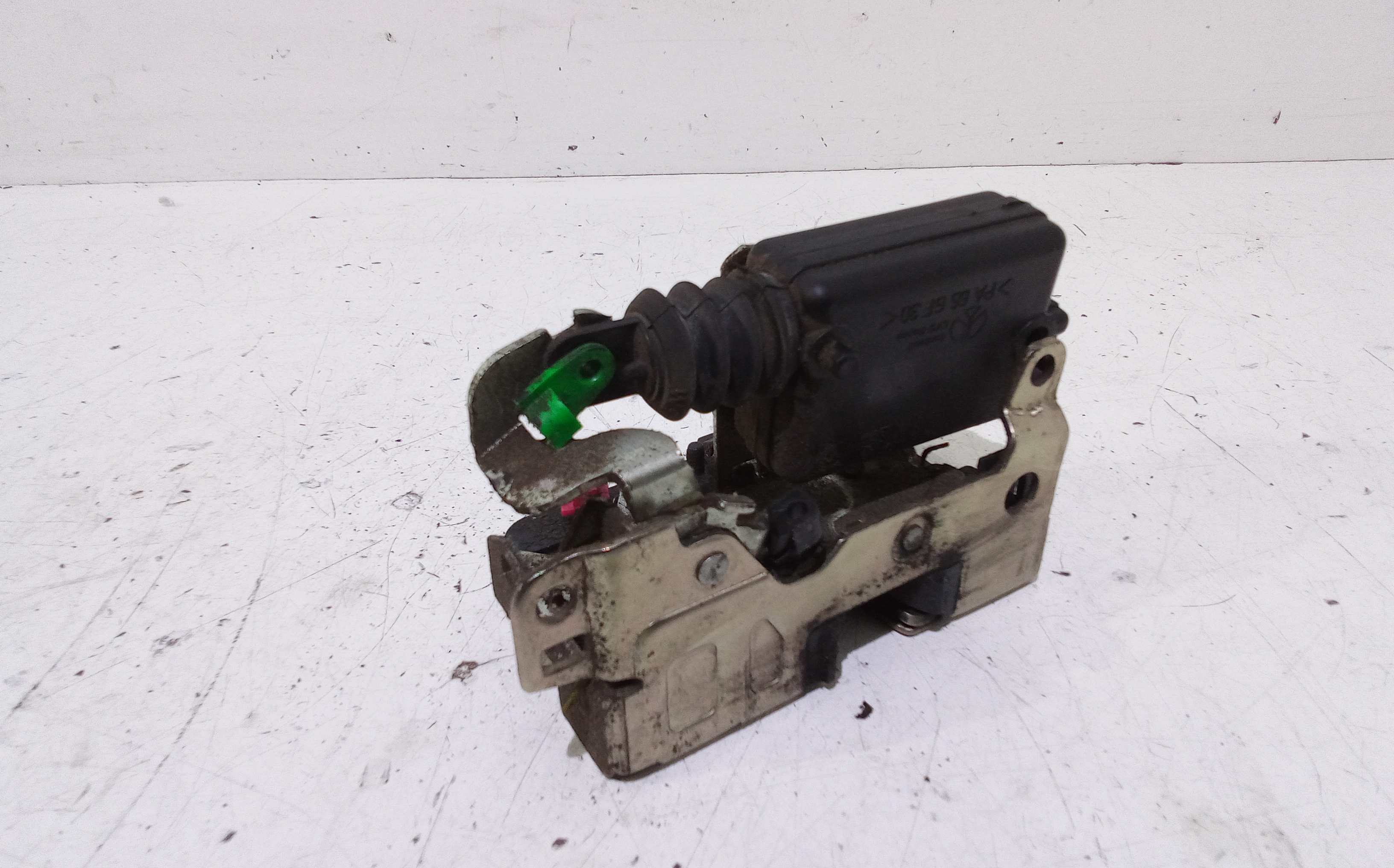 Serratura Anteriore Sinistra per Dacia Logan 1 Serie (2004 - 2008)