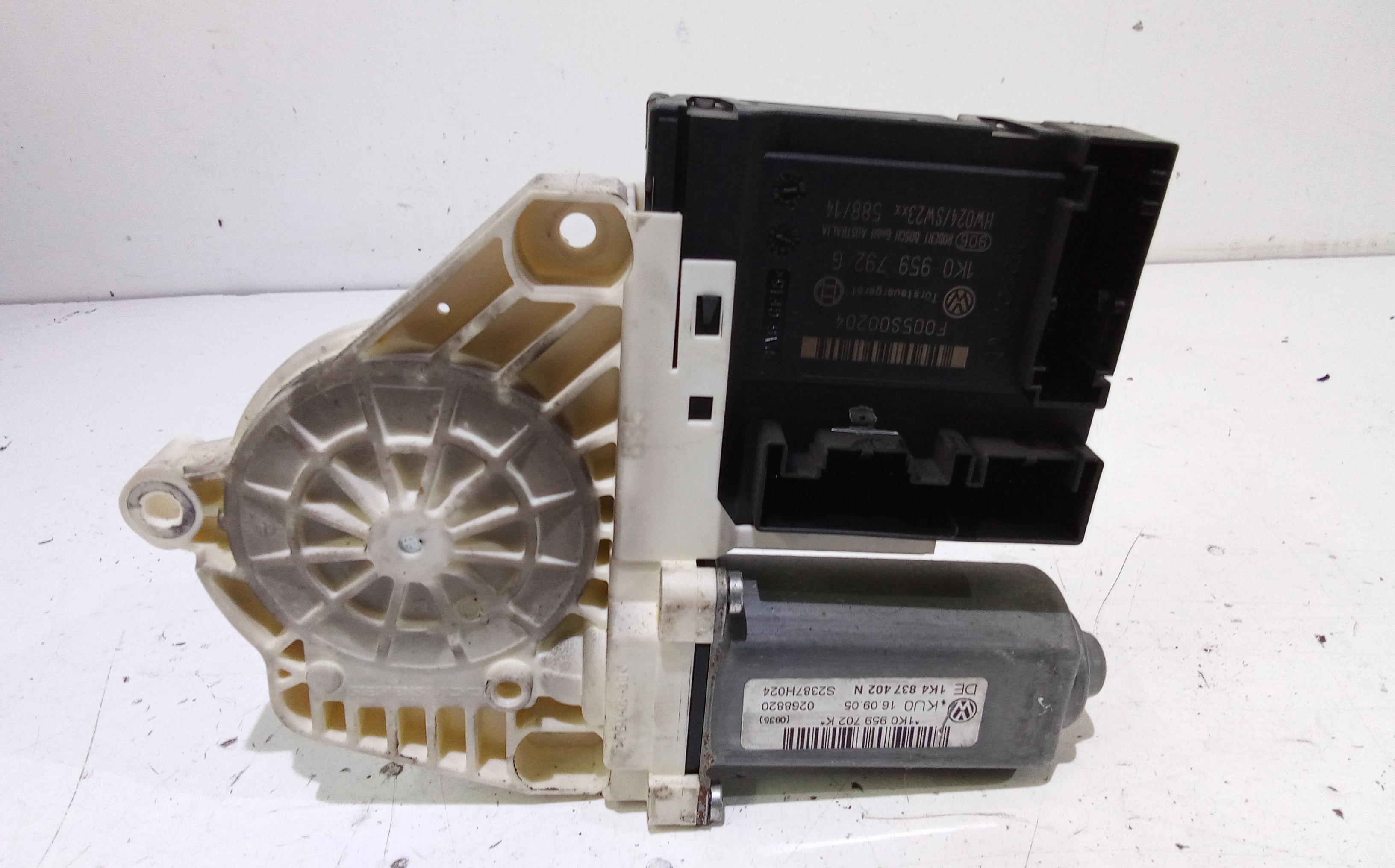 Motorino Alzavetro anteriore destra per Volkswagen Golf 5 Berlina (03>08) (2003 - 2008)