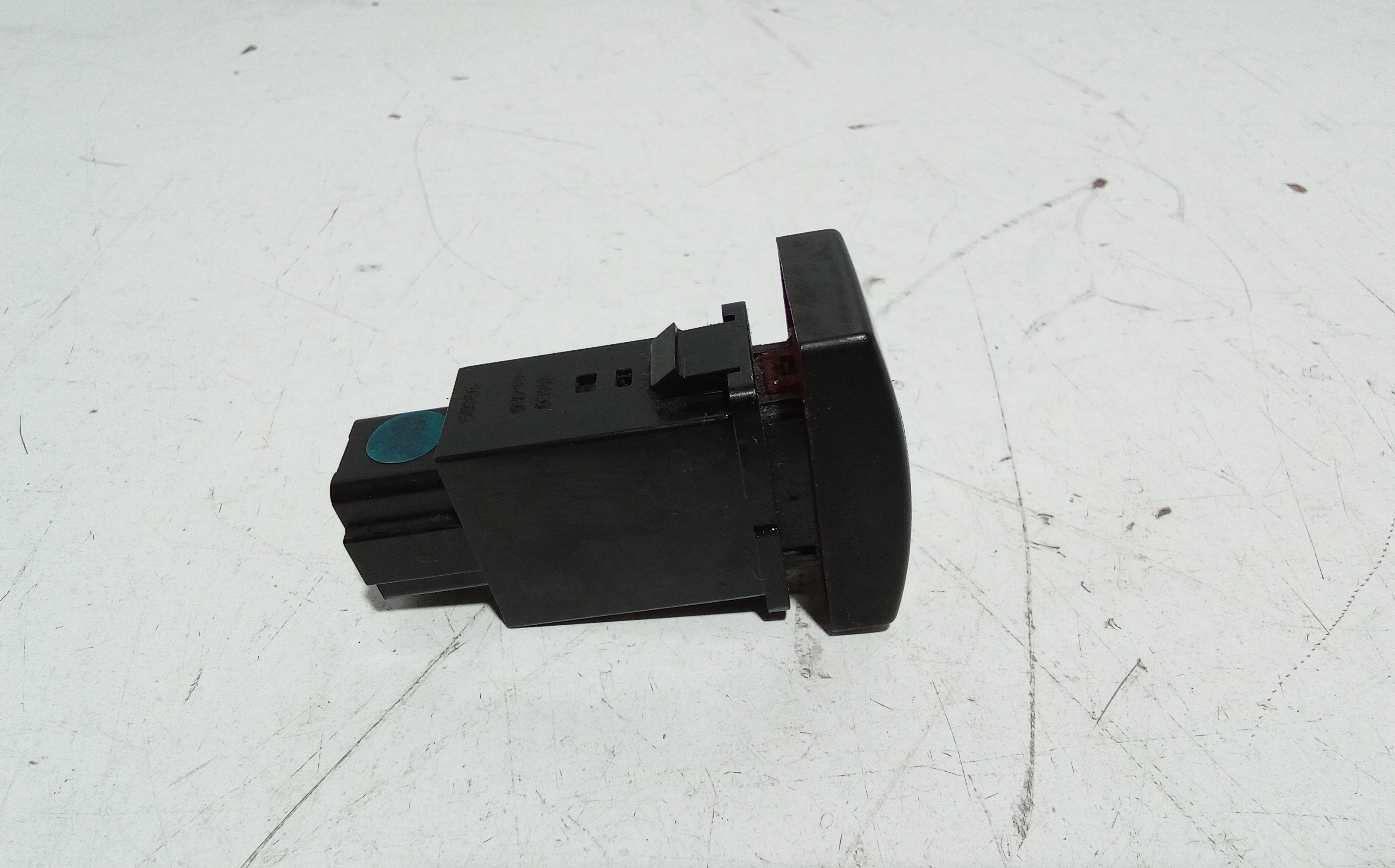 Pulsante luci di emergenza per Kia K 2500 Serie (05>) (2005 - In produzione)