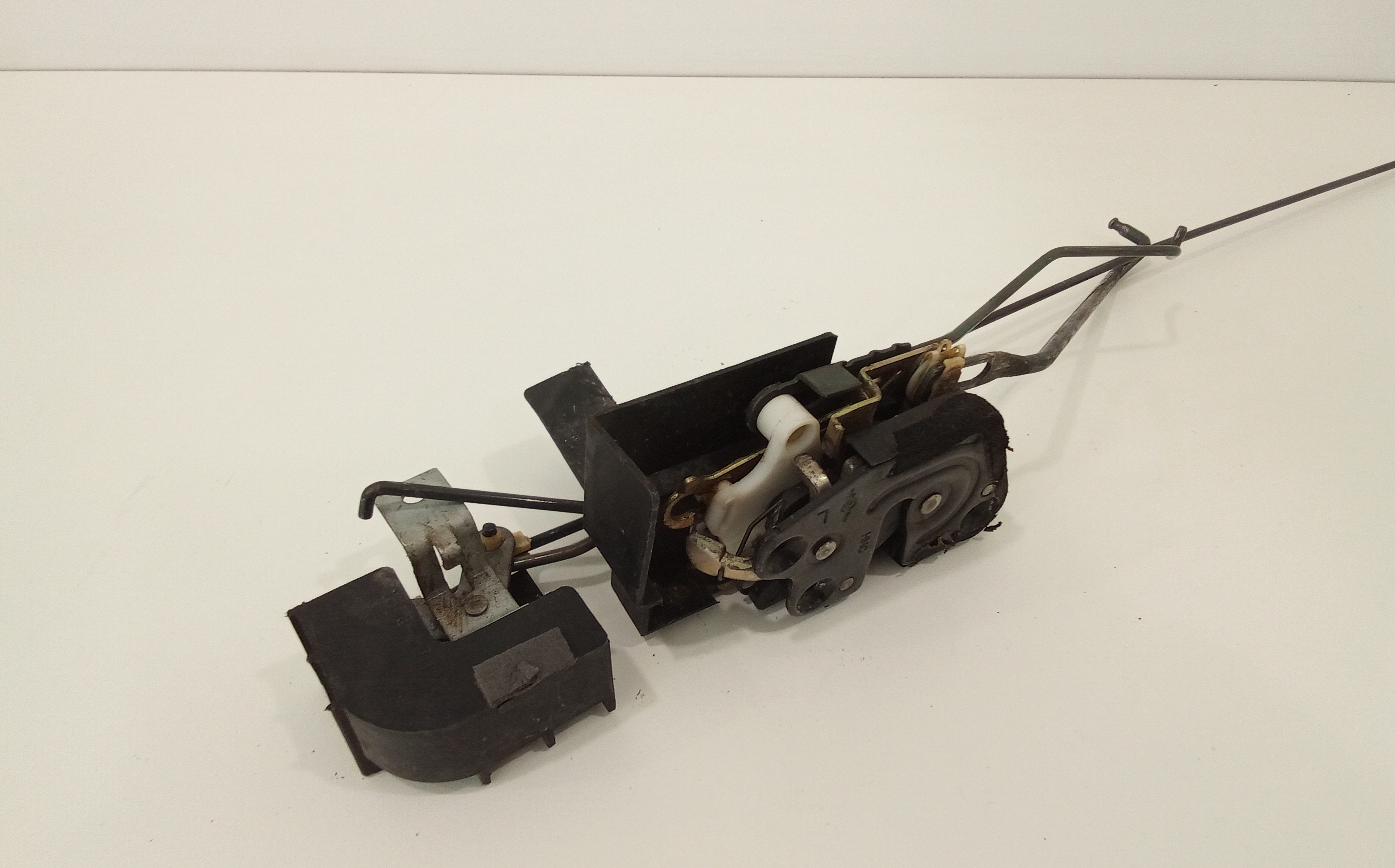 Serratura Anteriore Sinistra per Hyundai Coup 1 Serie (1996 - 1999)