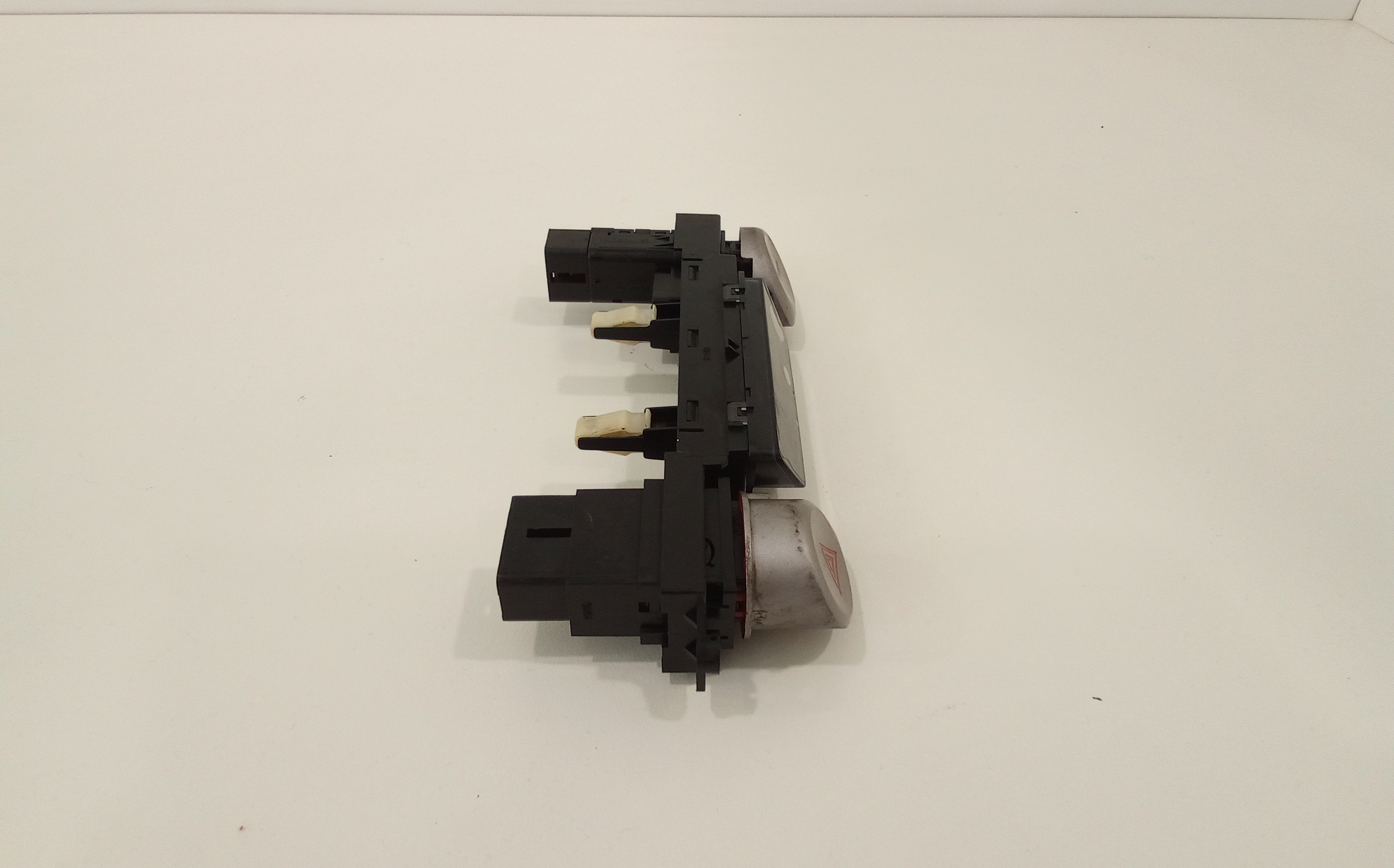 Pulsante luci di emergenza per Hyundai I20 1 Serie (2008 - 2014)