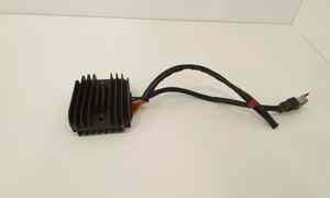 Regolatore di tensione per Aprilia Scarabeo 400cc (06>11) (2006 - 2011)