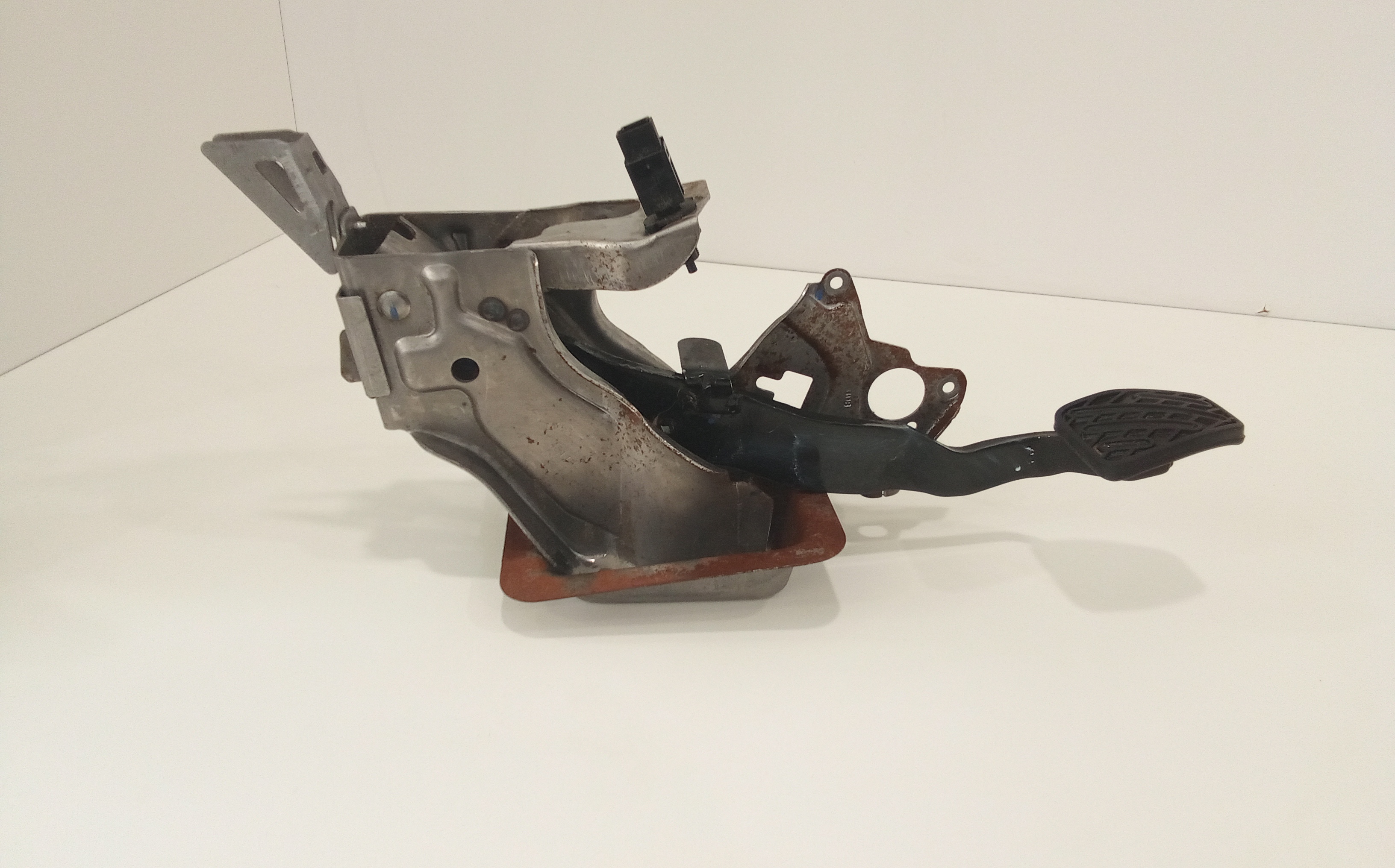 Pedale Freno per Nissan Micra 7 Serie (2010 - 2016)