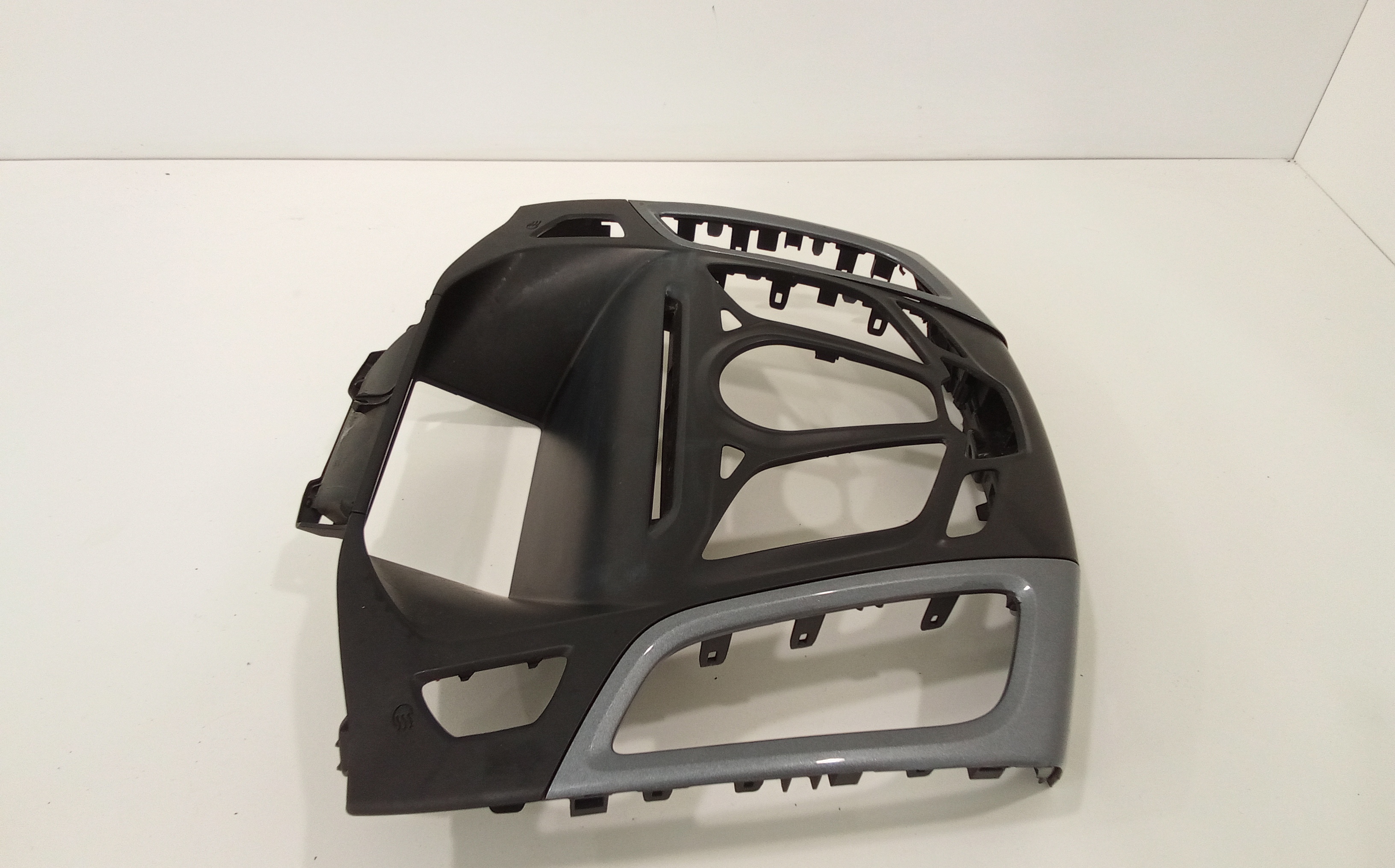 Modanatura Centrale Cruscotto per Ford Focus S. Wagon 5 Serie (2011 - 2014)