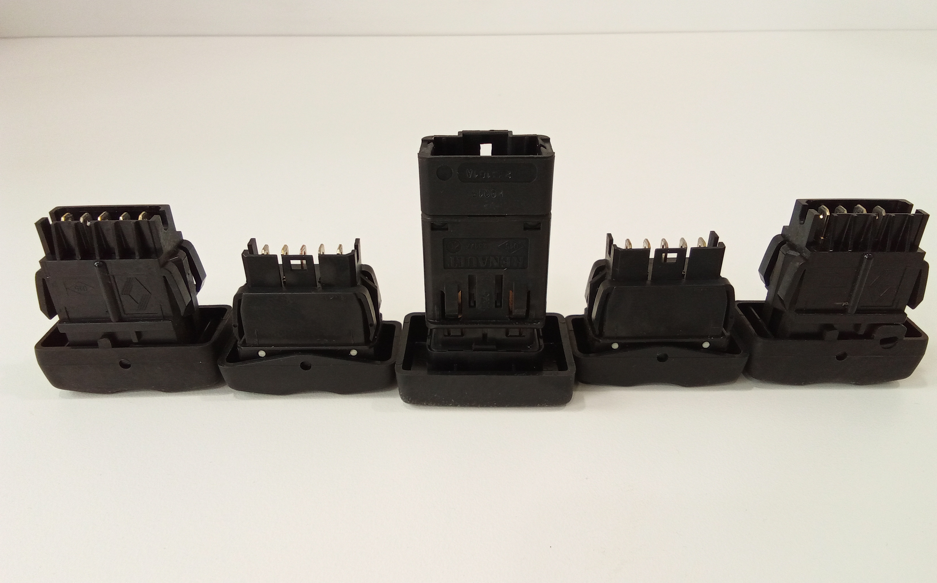 Pulsantiera Centrale per Dacia Logan 1 Serie (2004 - 2008)