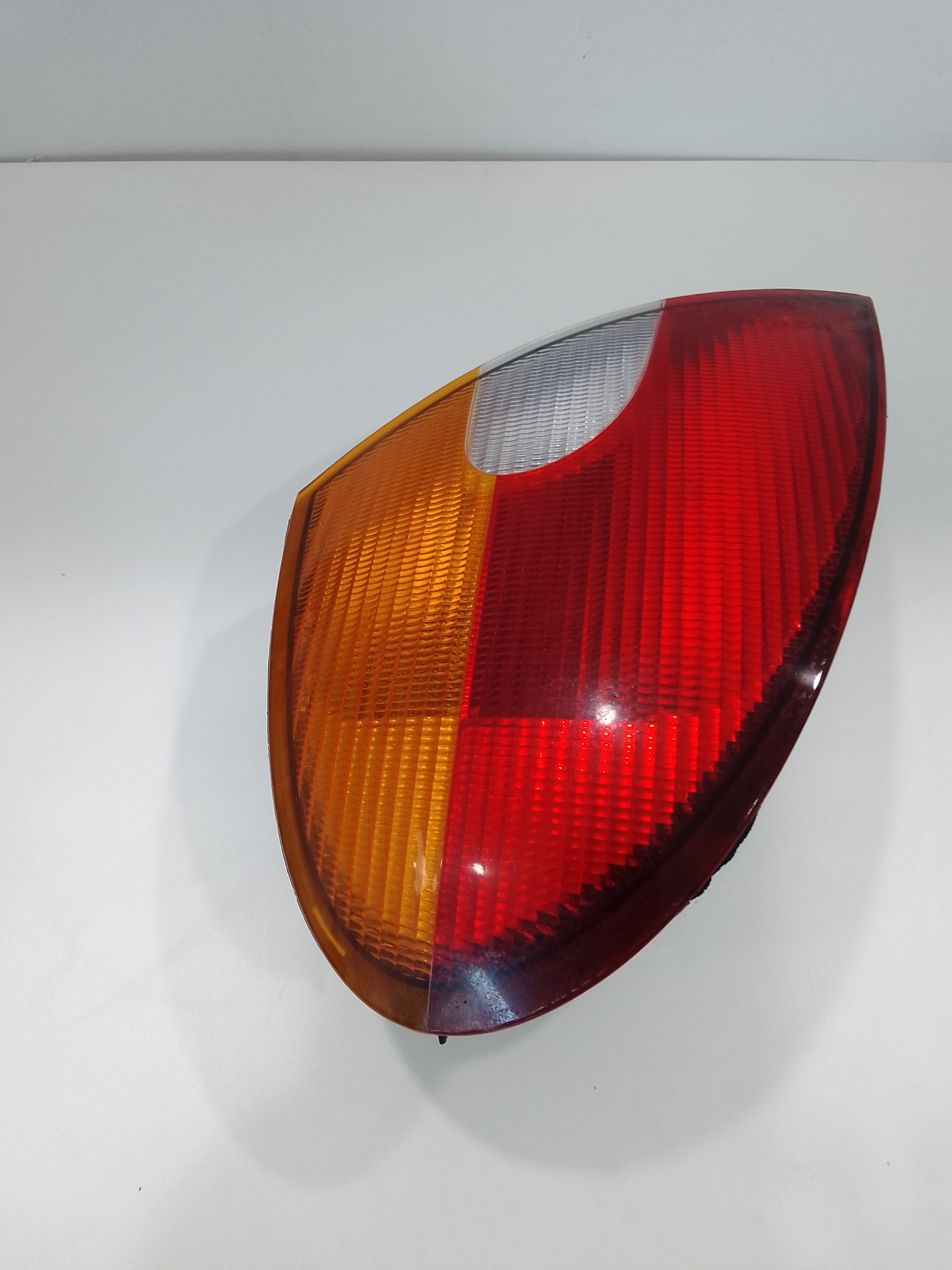 Stop fanale Posteriore sinistro lato Guida per Chrysler Neon 2 Serie (2000 - 2005)