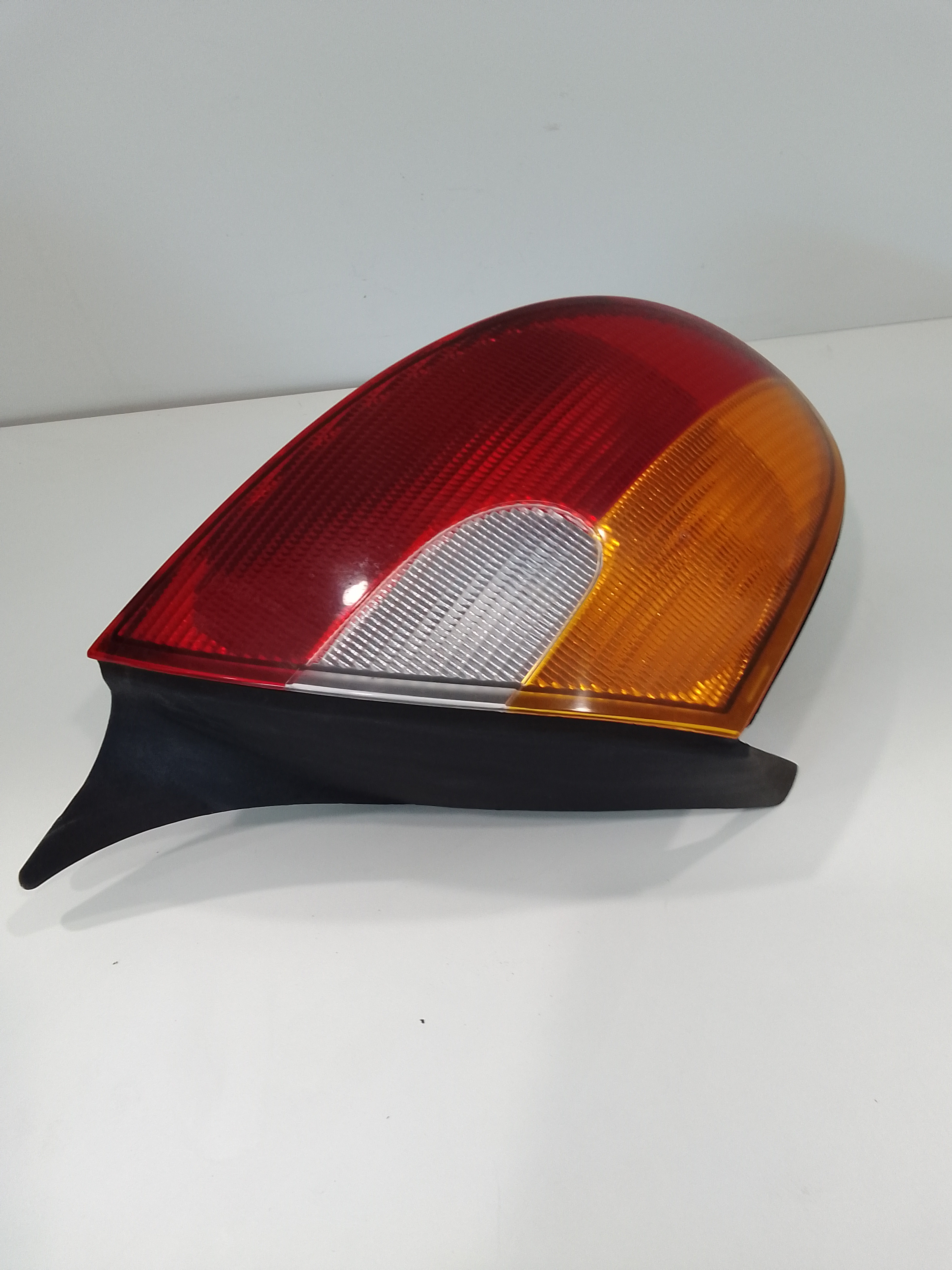 Stop fanale Posteriore sinistro lato Guida per Chrysler Neon 2 Serie (2000 - 2005)