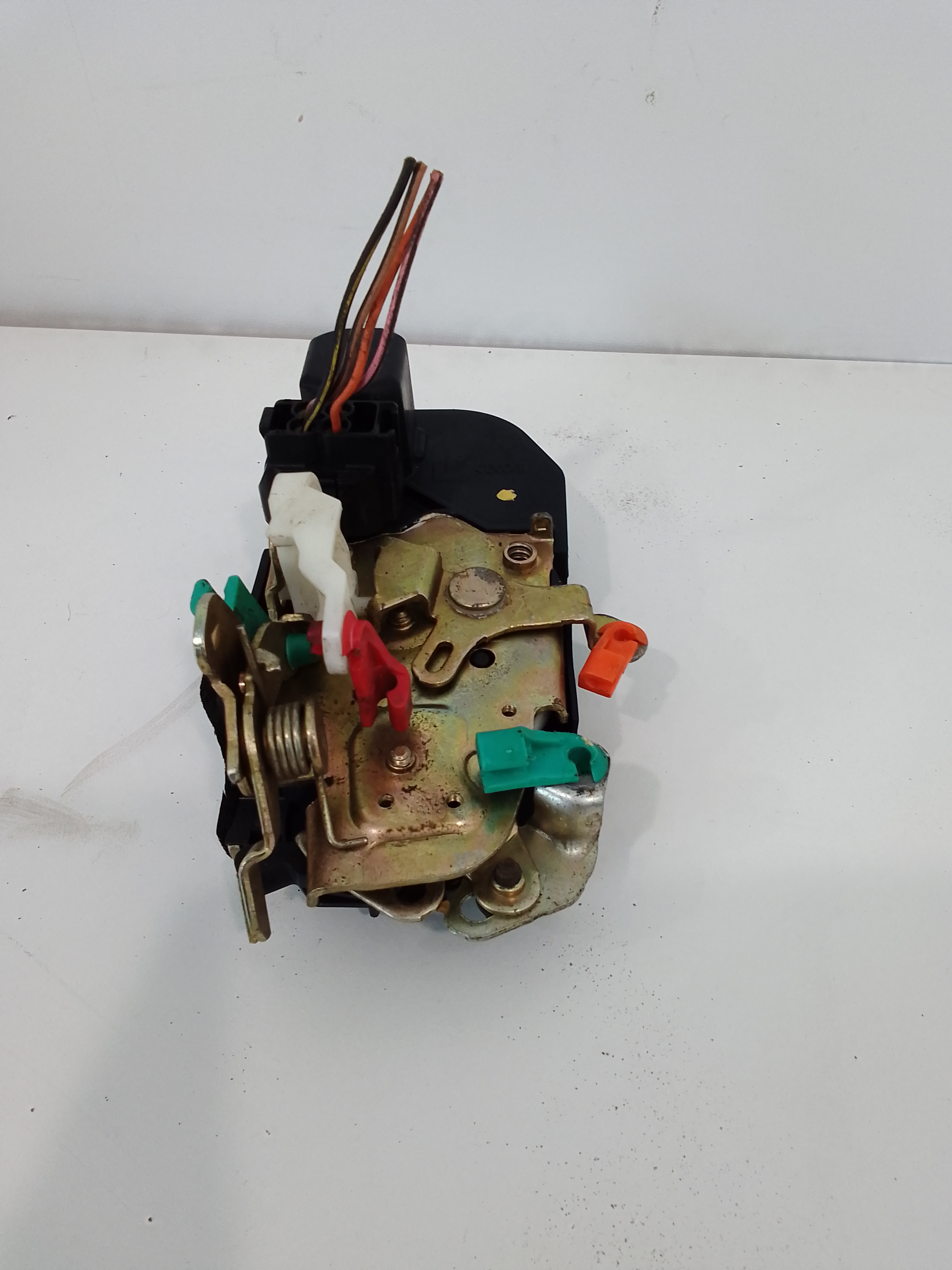 Serratura Anteriore Sinistra per Chrysler Neon 2 Serie (2000 - 2005)