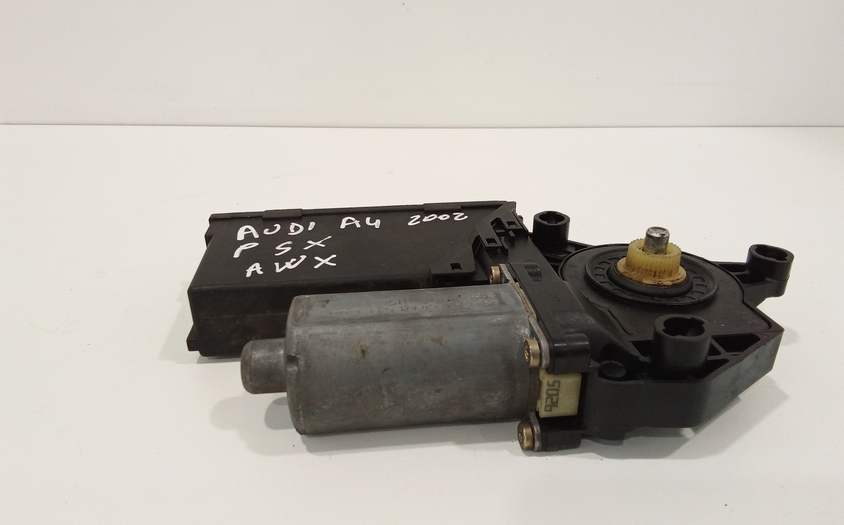 Motorino Alzavetro posteriore Sinistro per Audi A4 Allroad Serie (00>04) (2000 - 2004)