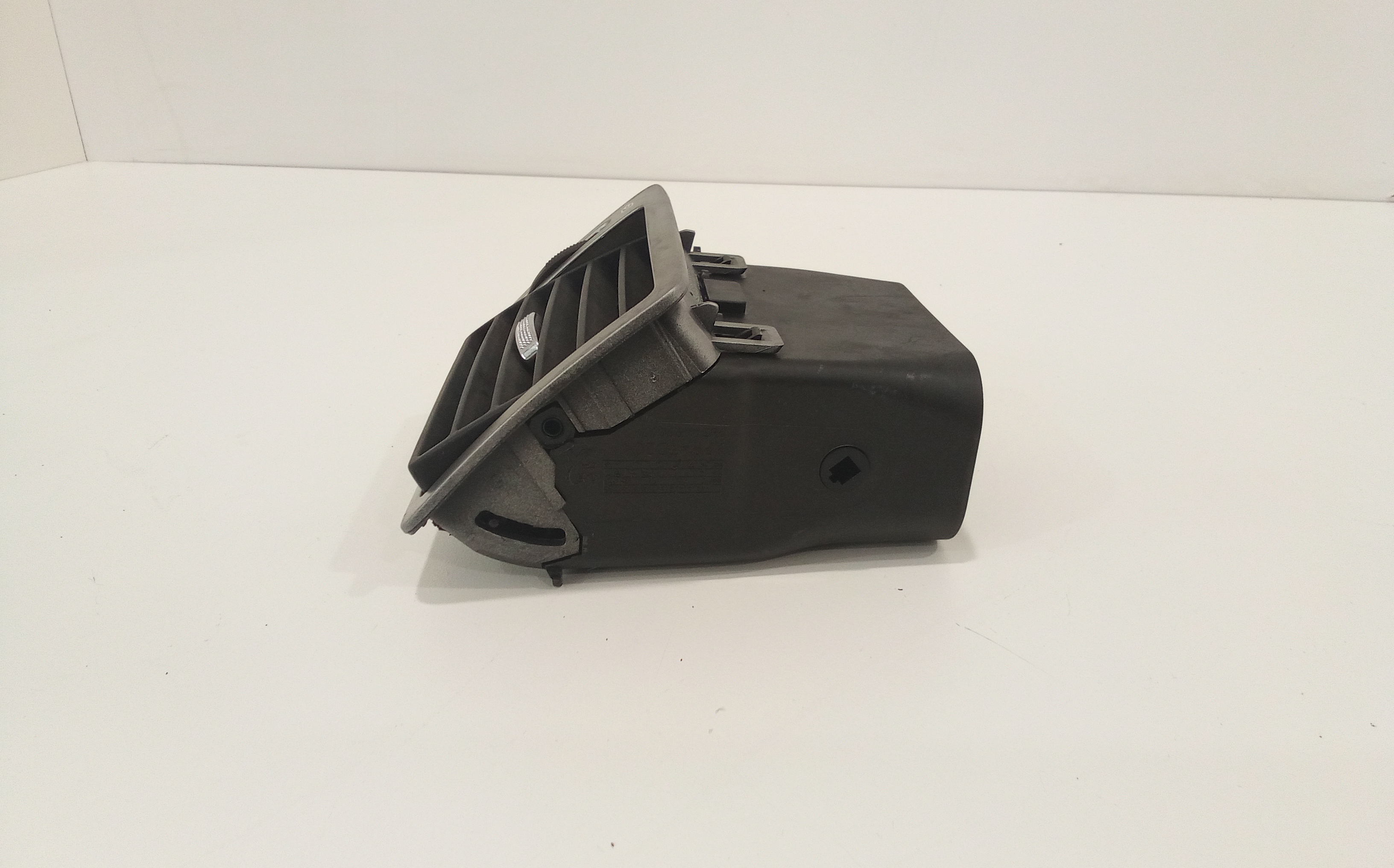 Bocchetta aria cruscotto lato guida per Peugeot 307 Berlina 2 Serie (2005 - In produzione)