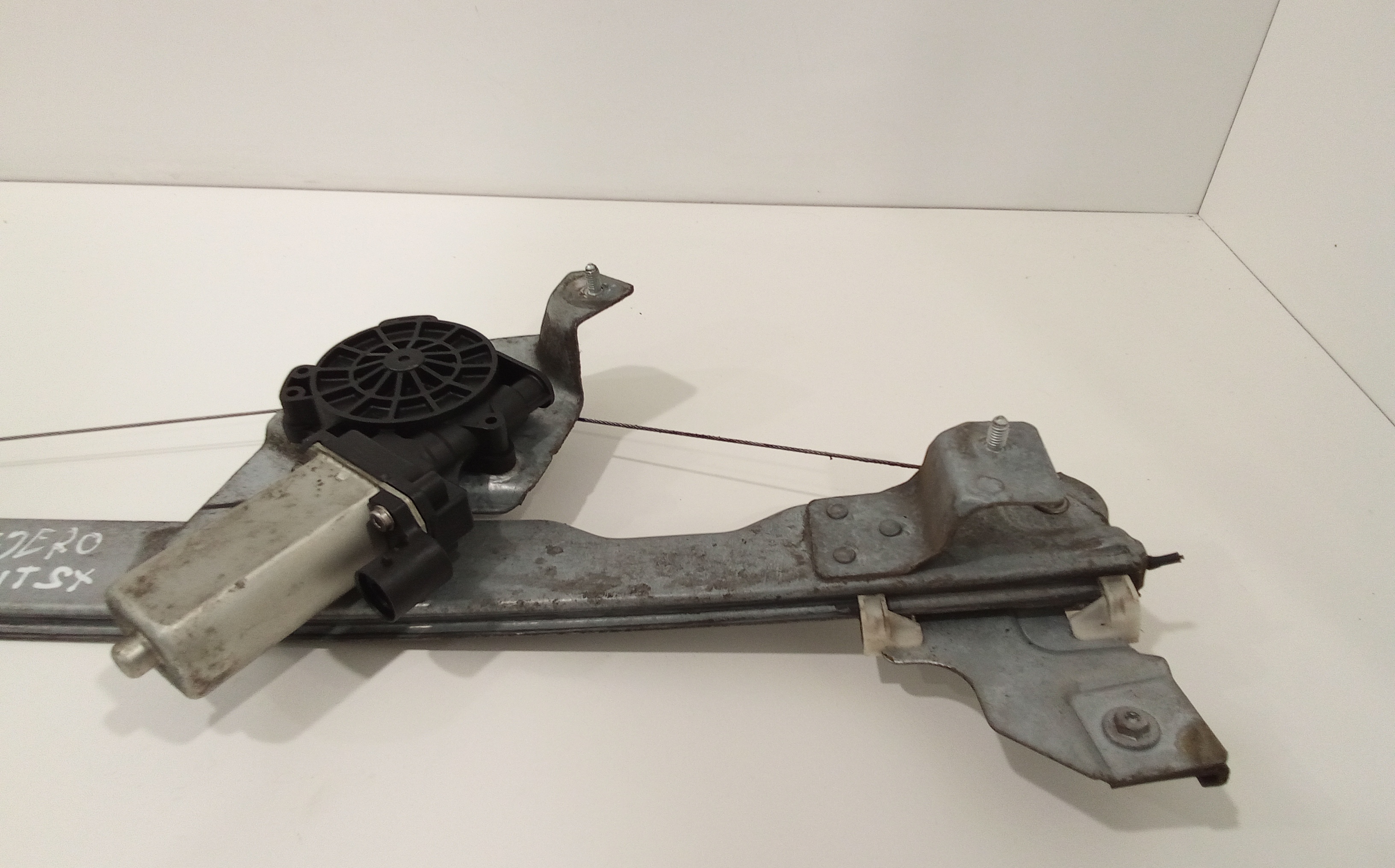 Cremagliera anteriore sinistra Guida per Dacia Sandero 1 Serie (2008 - 2012)