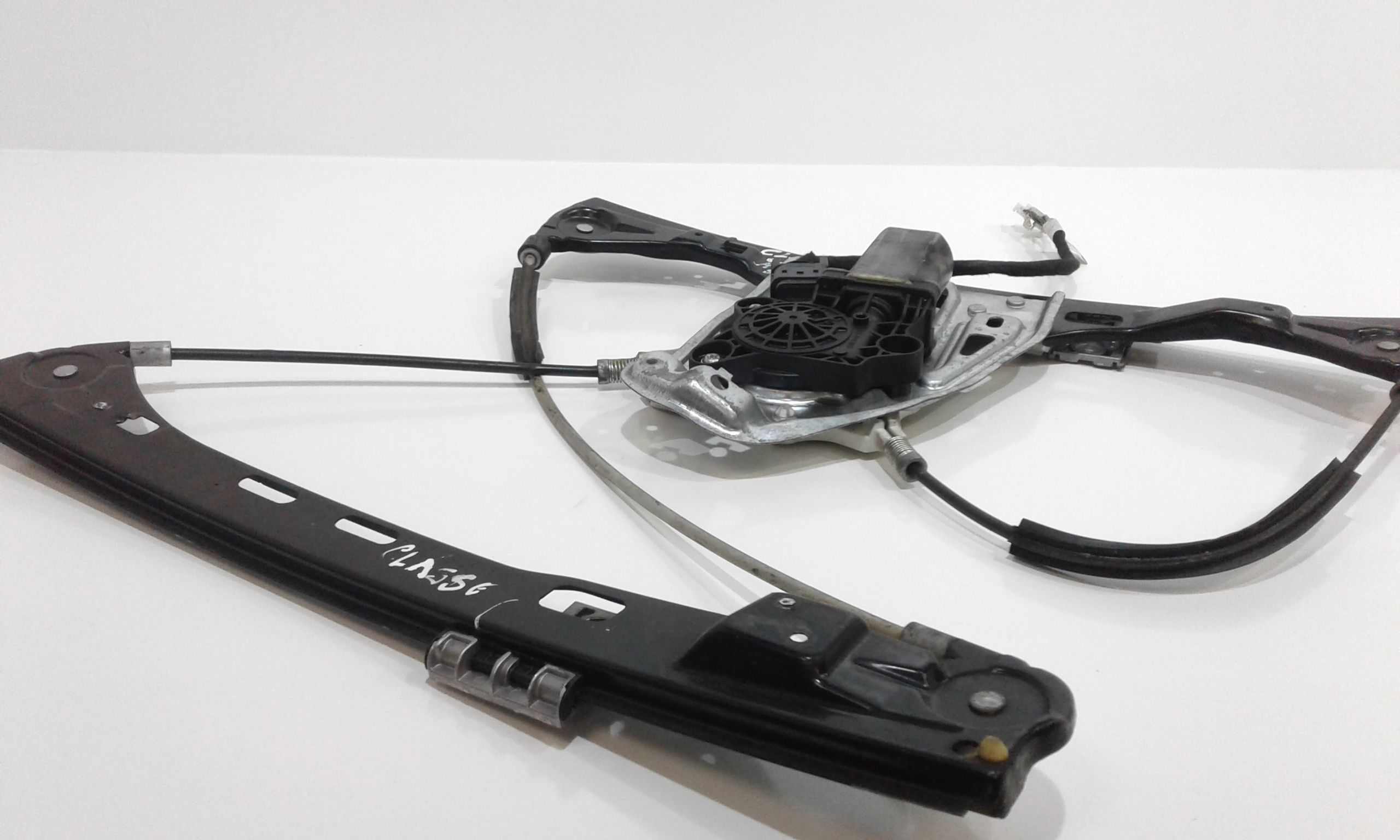 Cremagliera anteriore sinistra Guida MERCEDES Classe C Berlina W203