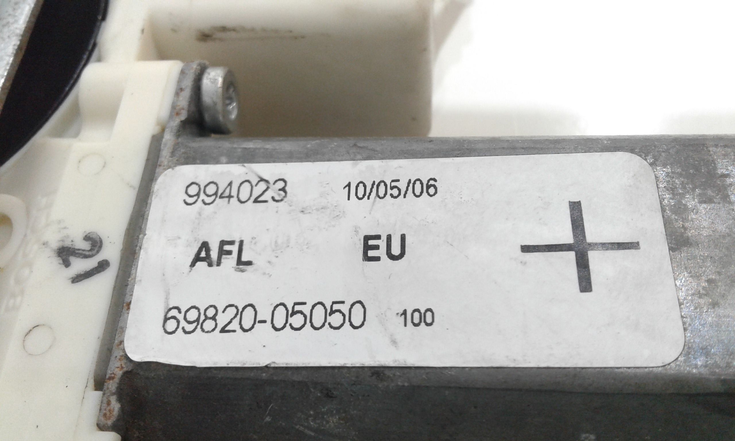 Cremagliera anteriore sinistra Guida TOYOTA Avensis Berlina 2 Serie