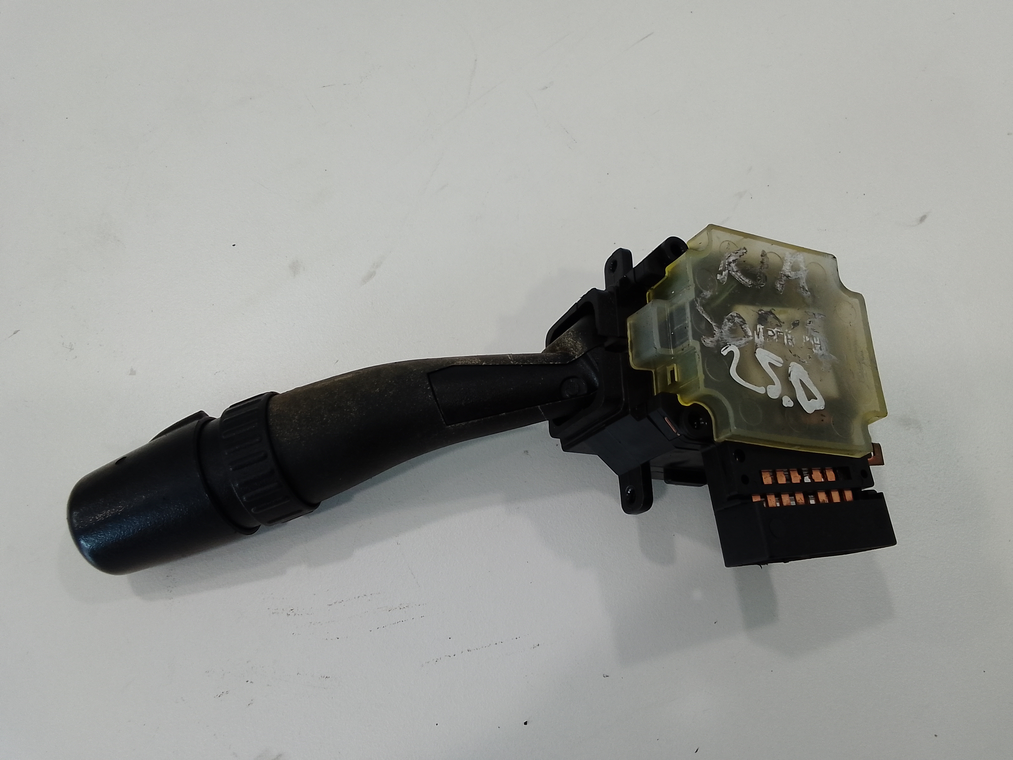 Devioluci destro per Kia Sorento 1 Serie (2002 - 2006)