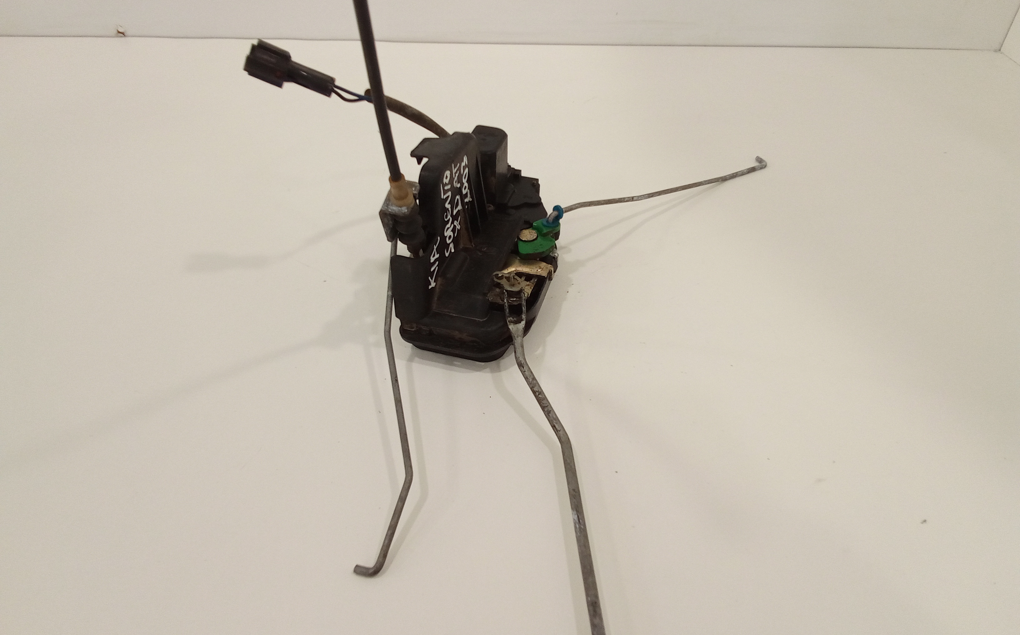 Serratura Anteriore Destra per Kia Sorento 1 Serie (2002 - 2006)