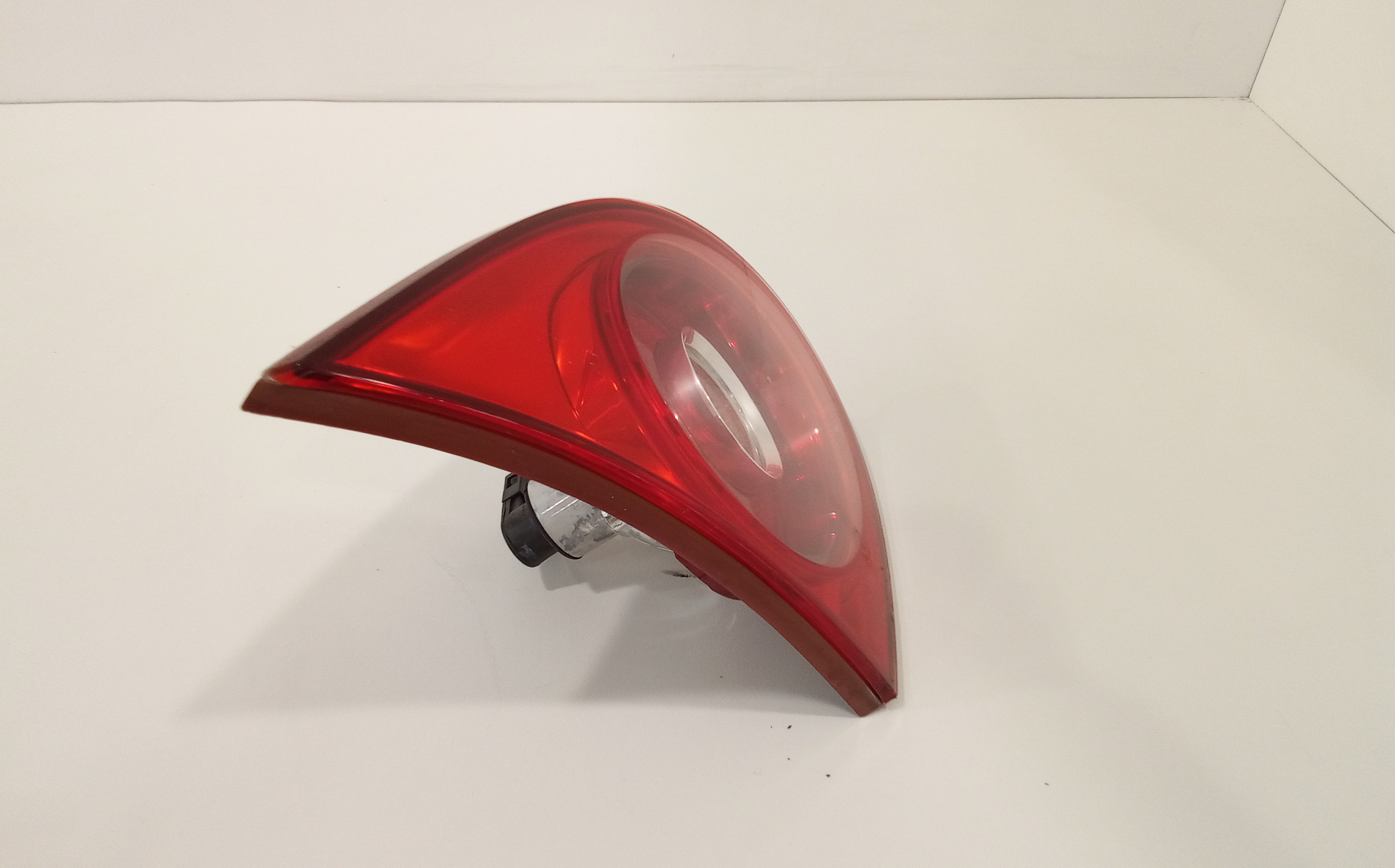 Stop Posteriore Sinistro Integrato nel Portello per Volkswagen Golf 5 Berlina (03>08) (2003 - 2008)